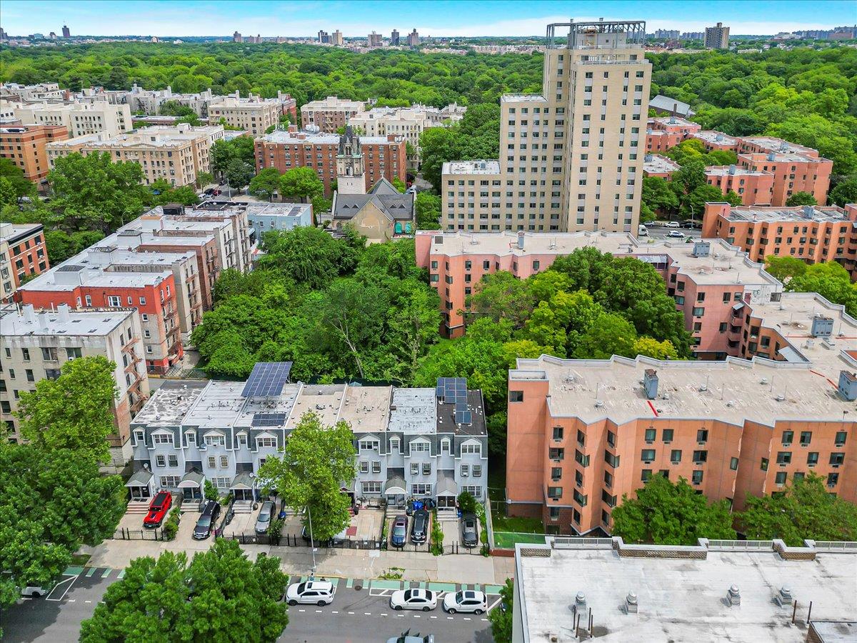 977 E 179th Street, Bronx, NY 10460