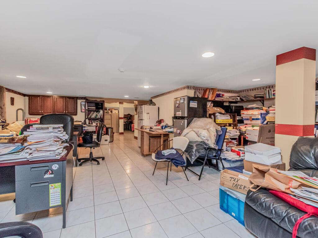 5707 146th Street, Flushing, NY 11355