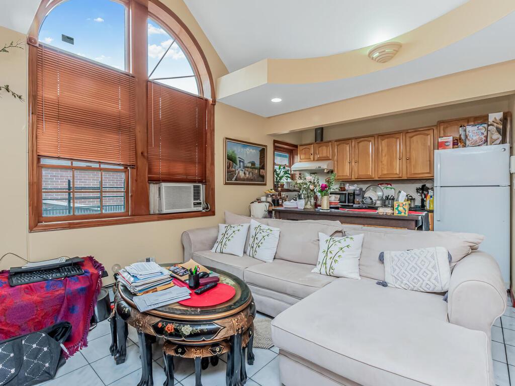 5707 146th Street, Flushing, NY 11355