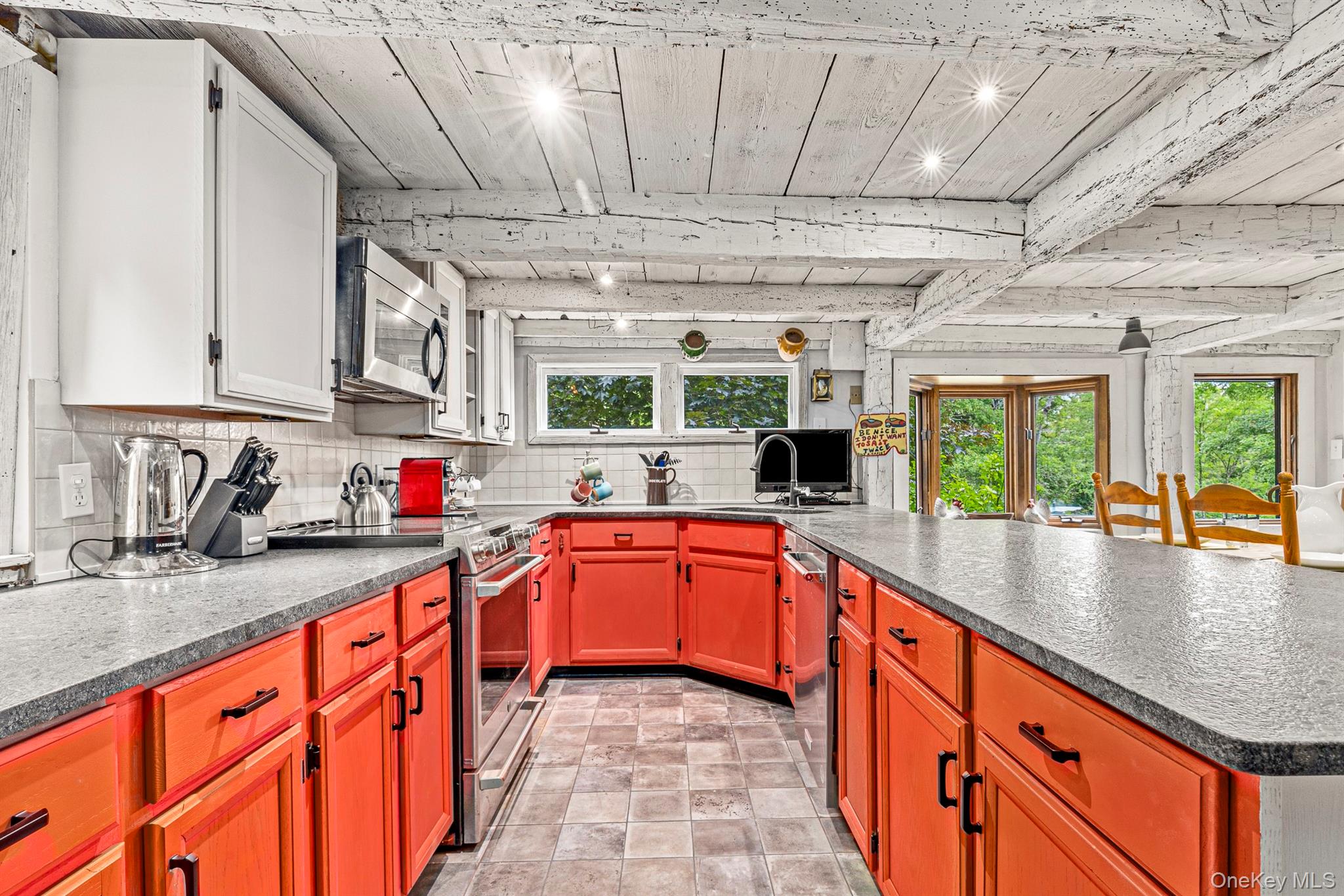 101 Drake Road, Pleasant Valley, NY 12569