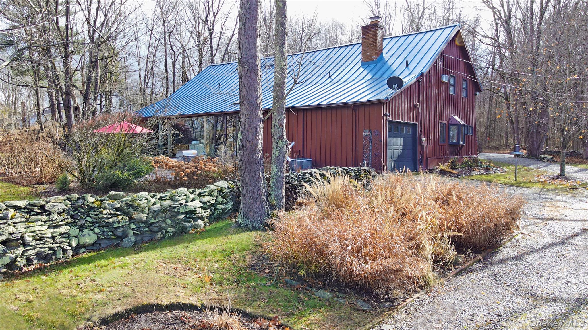 101 Drake Road, Pleasant Valley, NY 12569