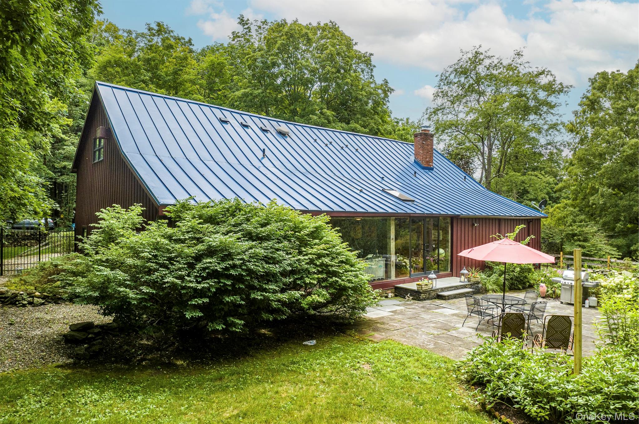 101 Drake Road, Pleasant Valley, NY 12569