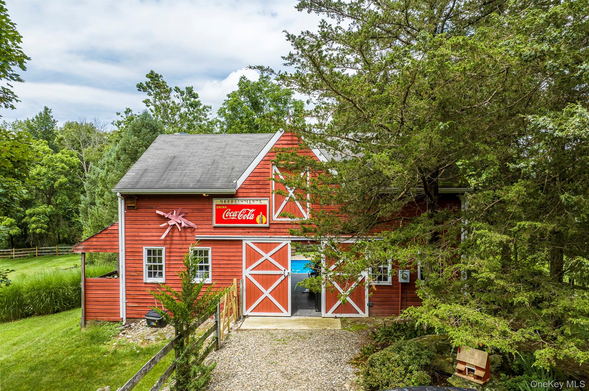 101 Drake Road, Pleasant Valley, NY 12569