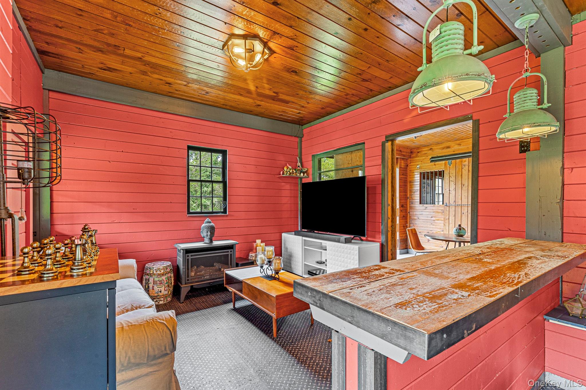 101 Drake Road, Pleasant Valley, NY 12569