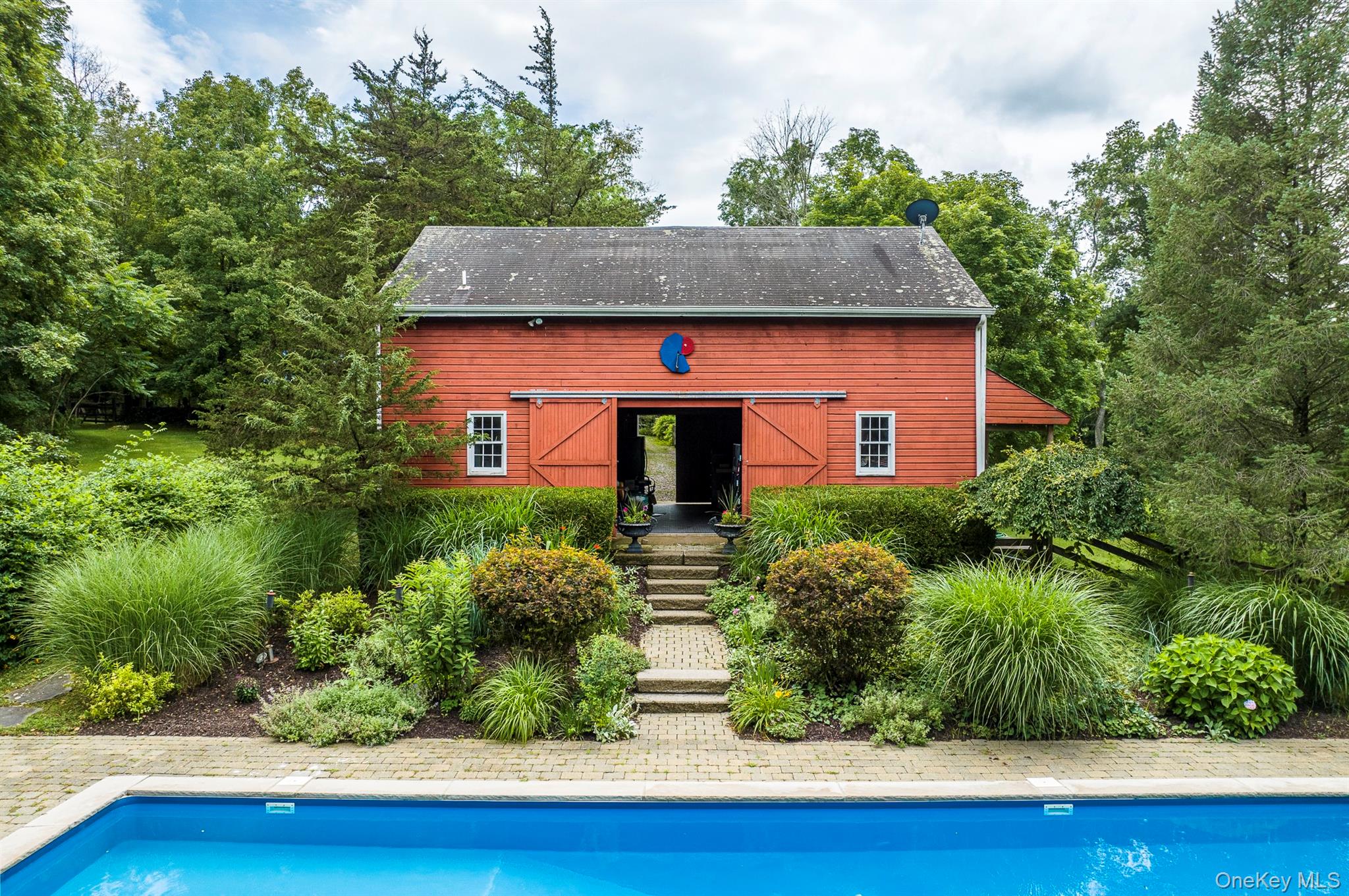 101 Drake Road, Pleasant Valley, NY 12569