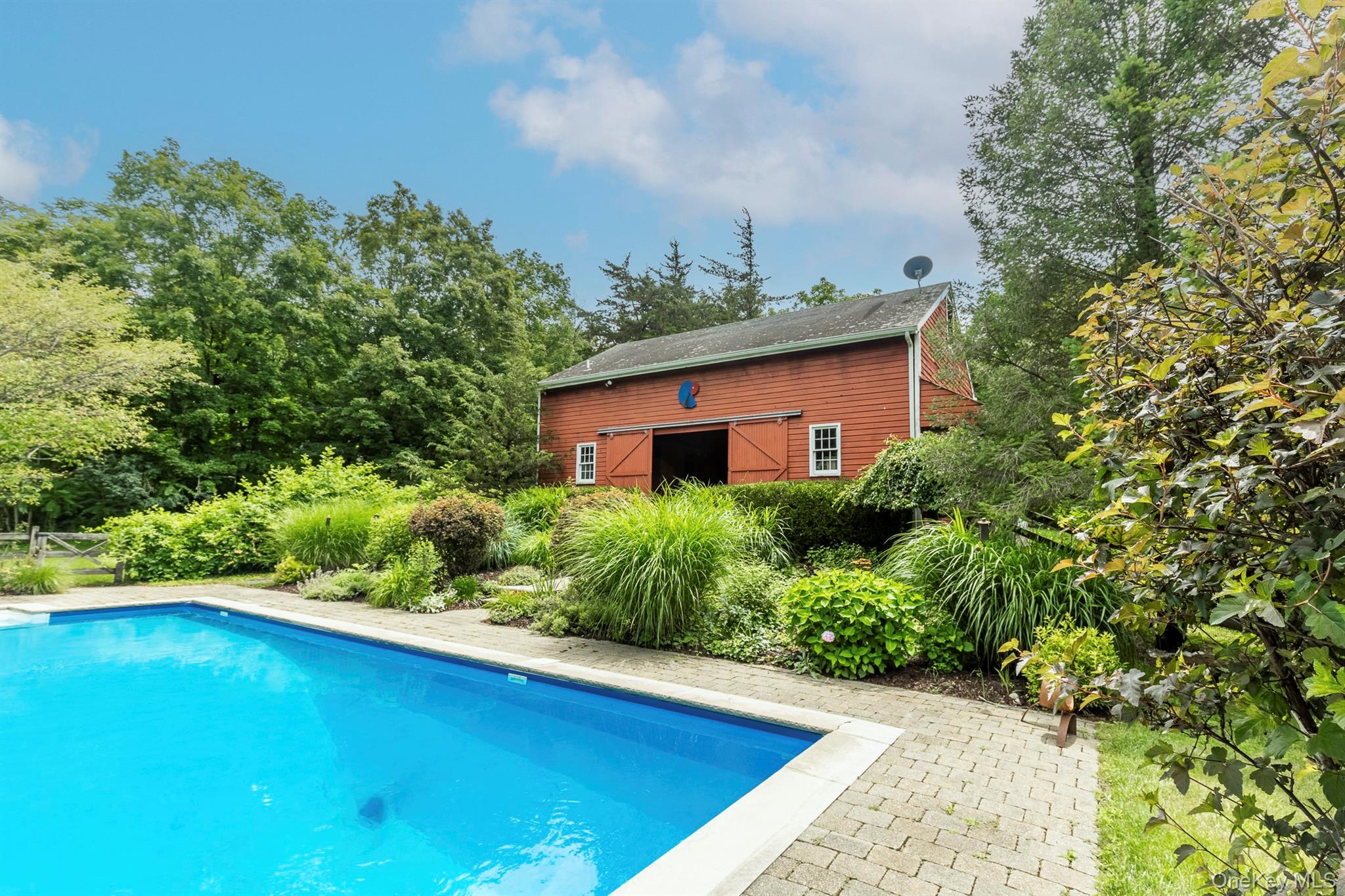 101 Drake Road, Pleasant Valley, NY 12569