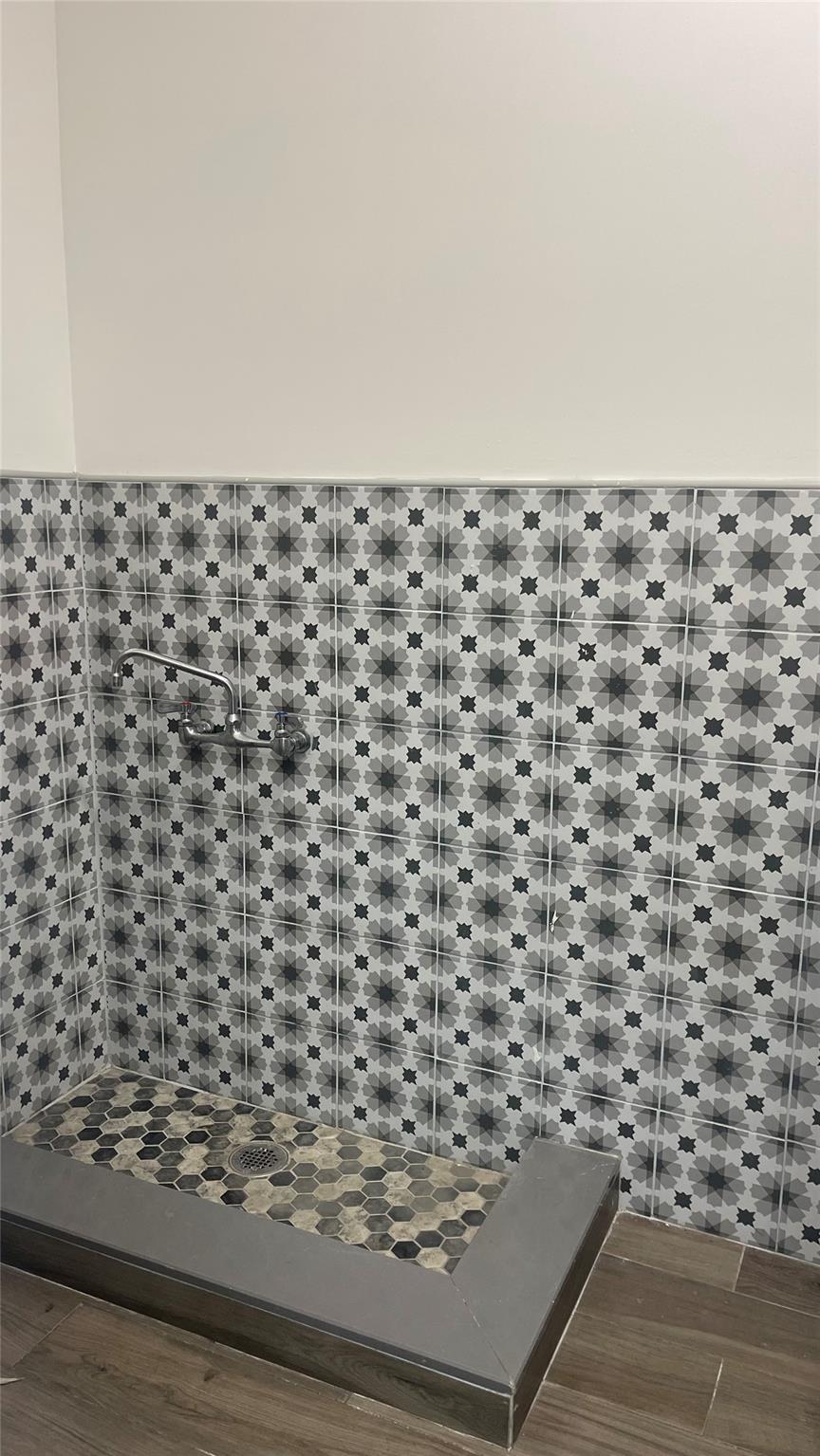 147-14 Hillside Avenue, Jamaica, NY 11435