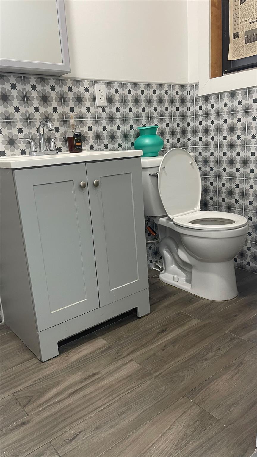 147-14 Hillside Avenue, Jamaica, NY 11435