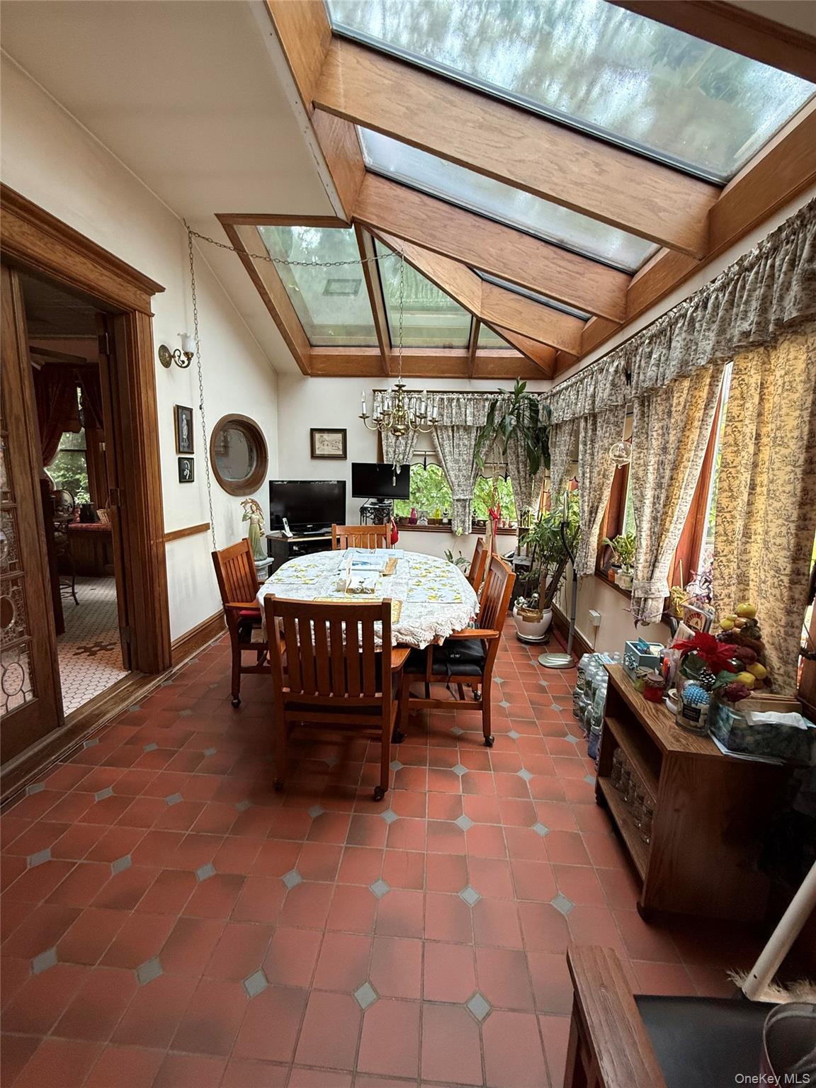 20 Ridge Road, Douglaston, NY 11363