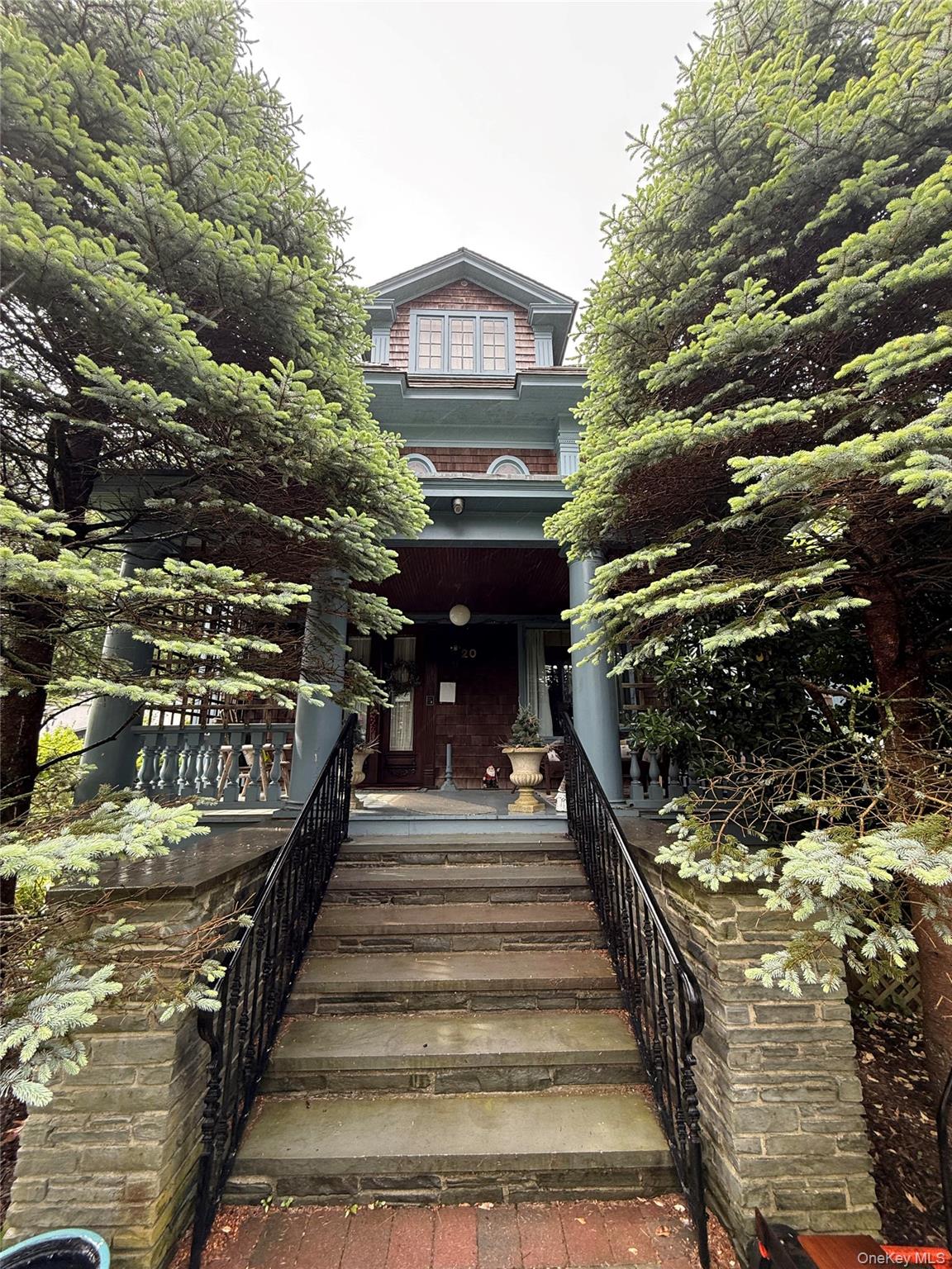 20 Ridge Road, Douglaston, NY 11363