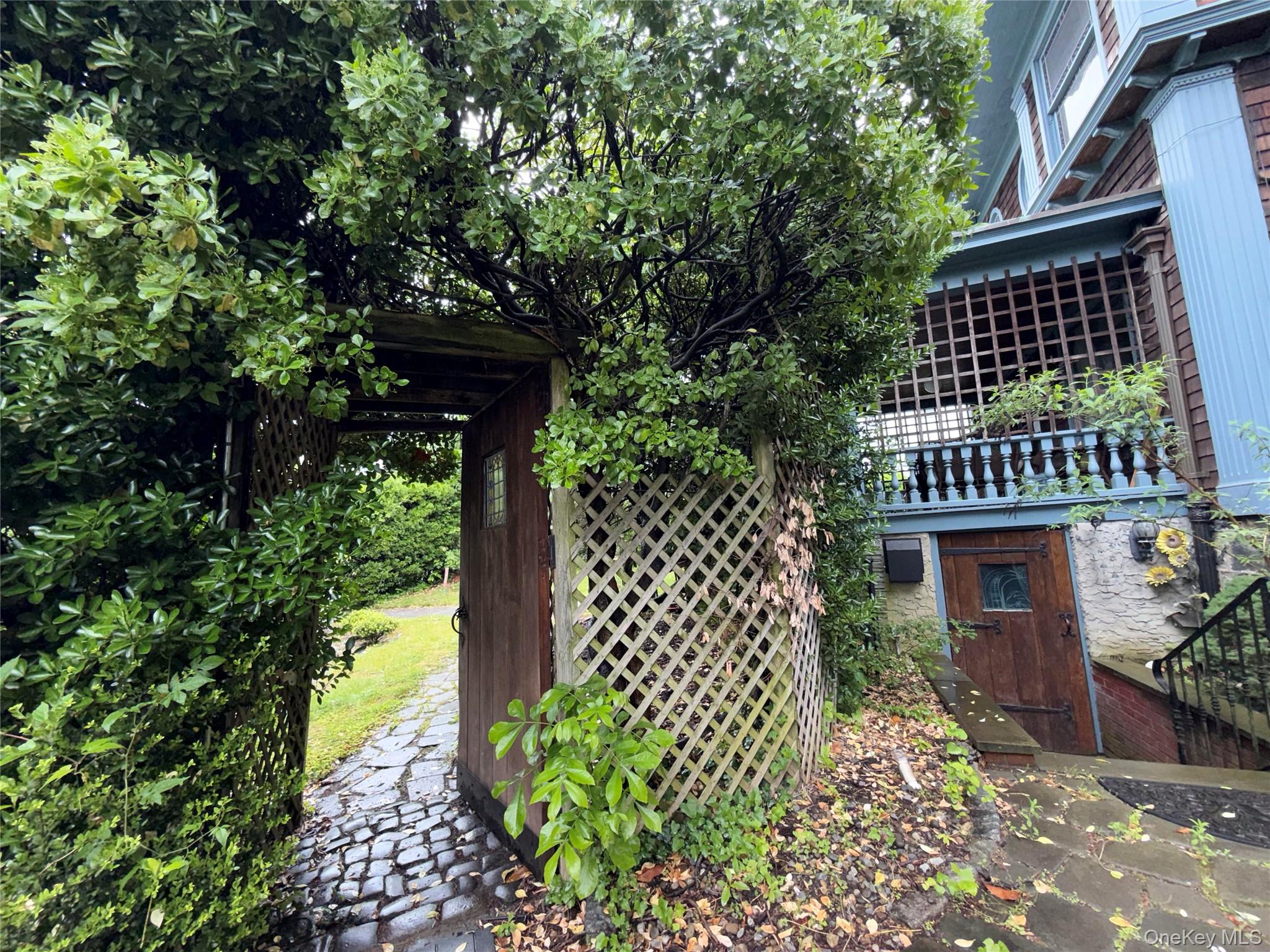 20 Ridge Road, Douglaston, NY 11363