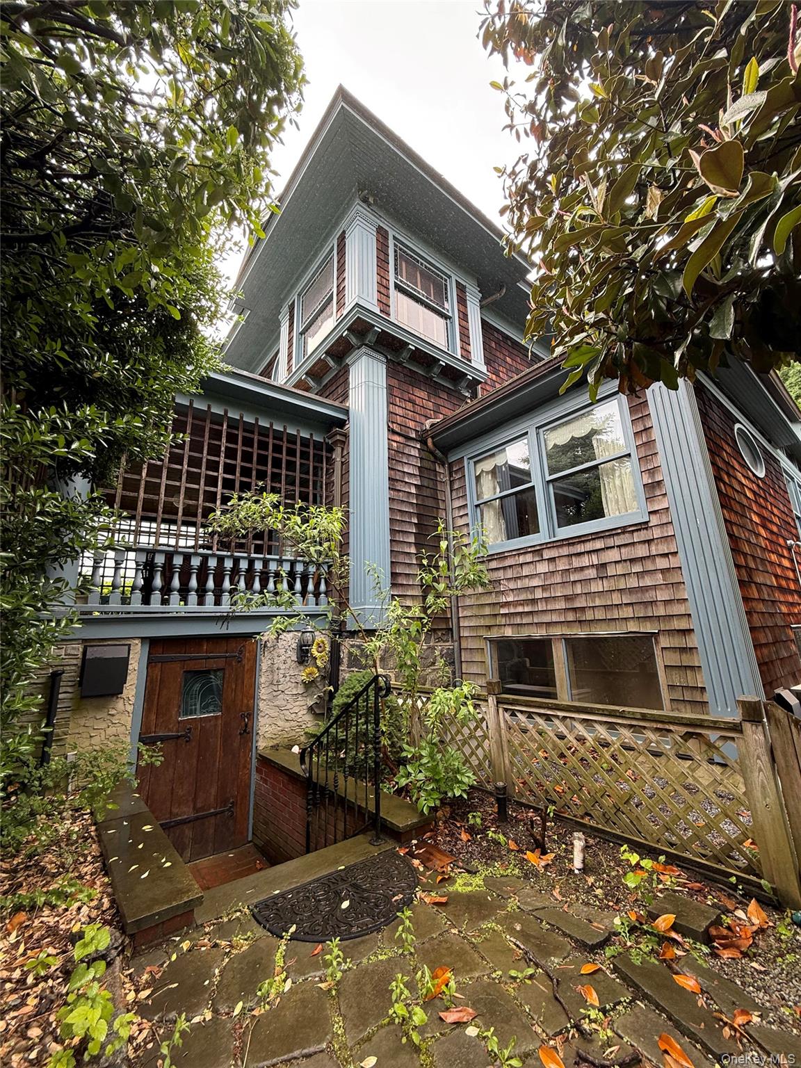 20 Ridge Road, Douglaston, NY 11363