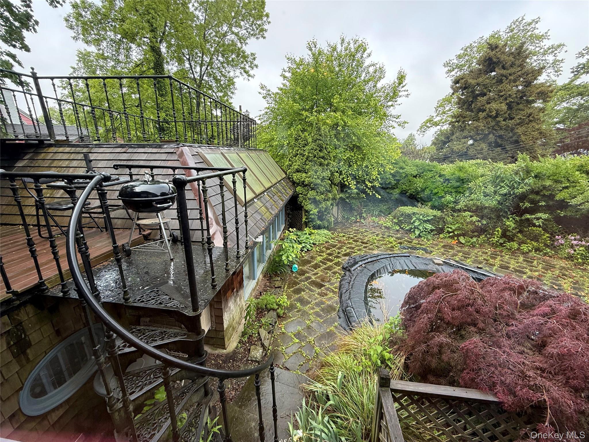 20 Ridge Road, Douglaston, NY 11363