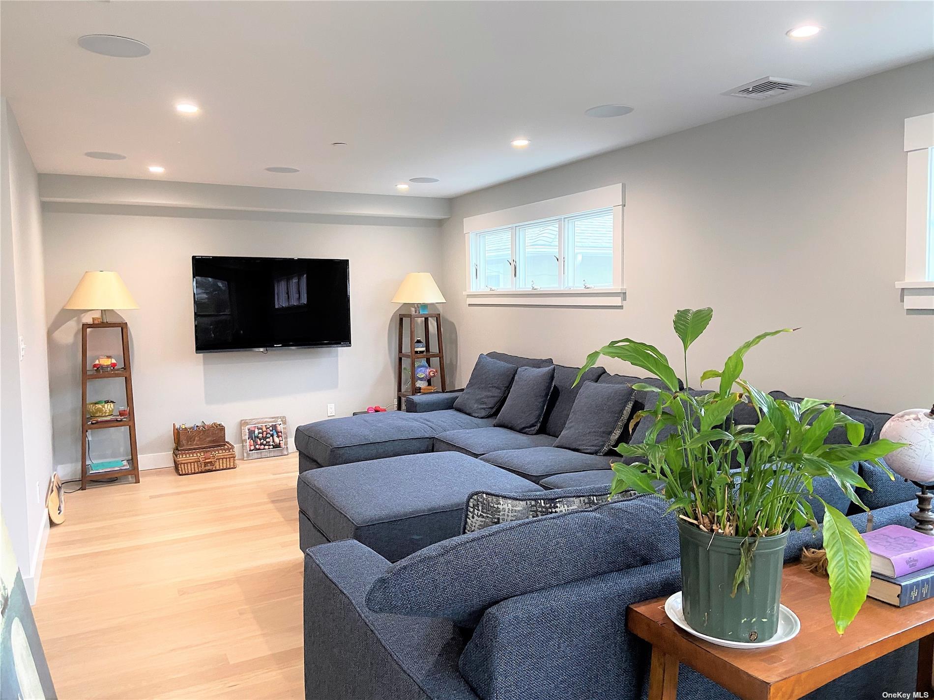 40 Trenton Avenue, Long Beach, NY 11561