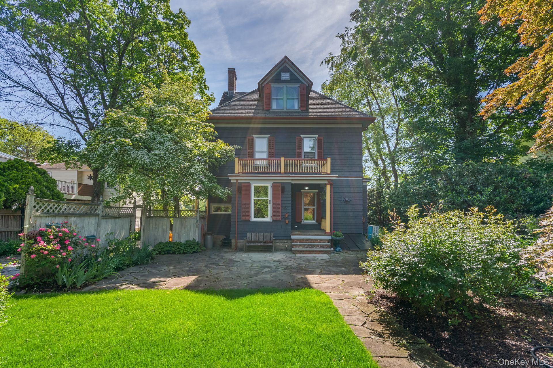 175 Ivy Street, Oyster Bay, NY 11771