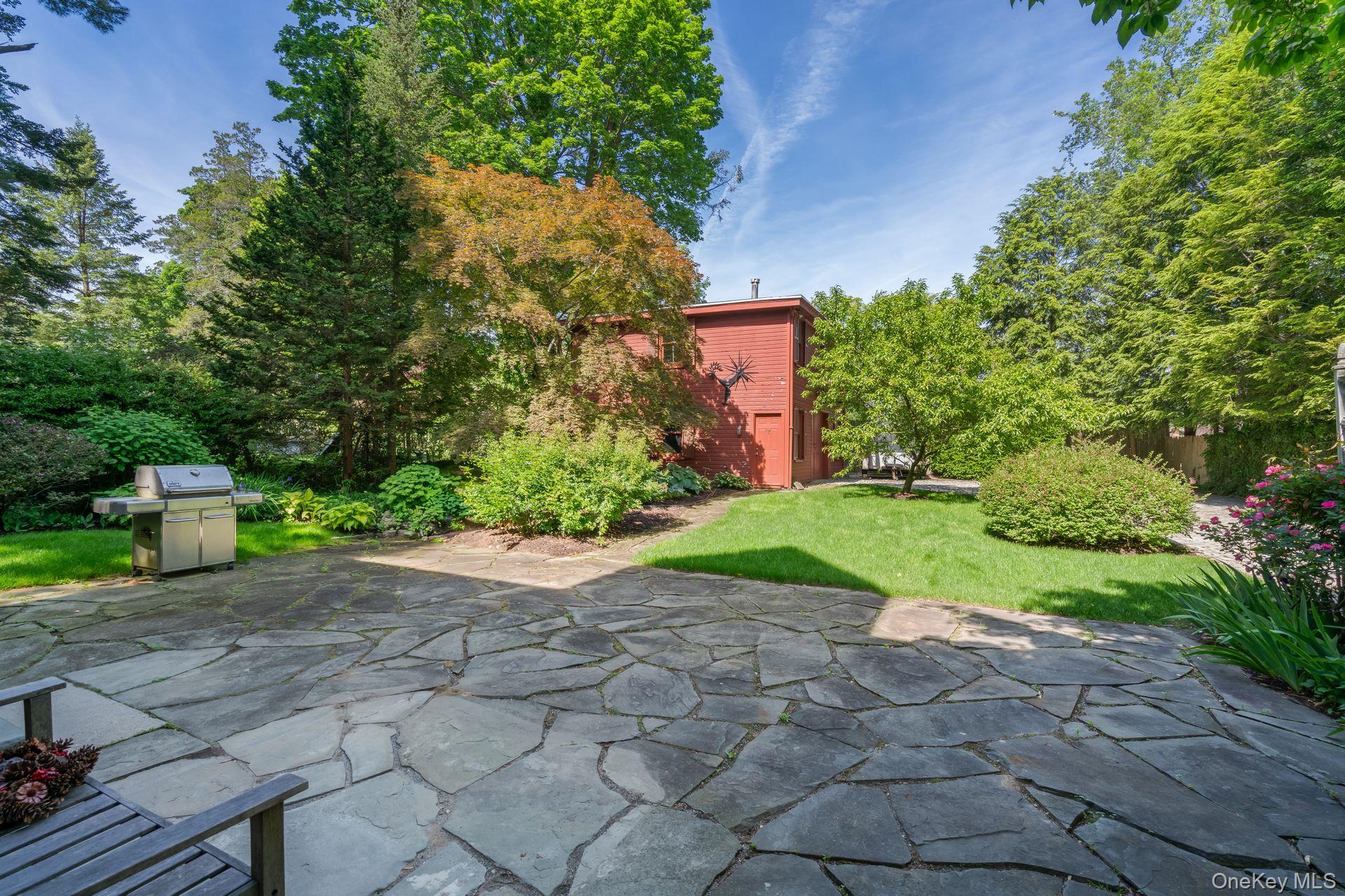 175 Ivy Street, Oyster Bay, NY 11771