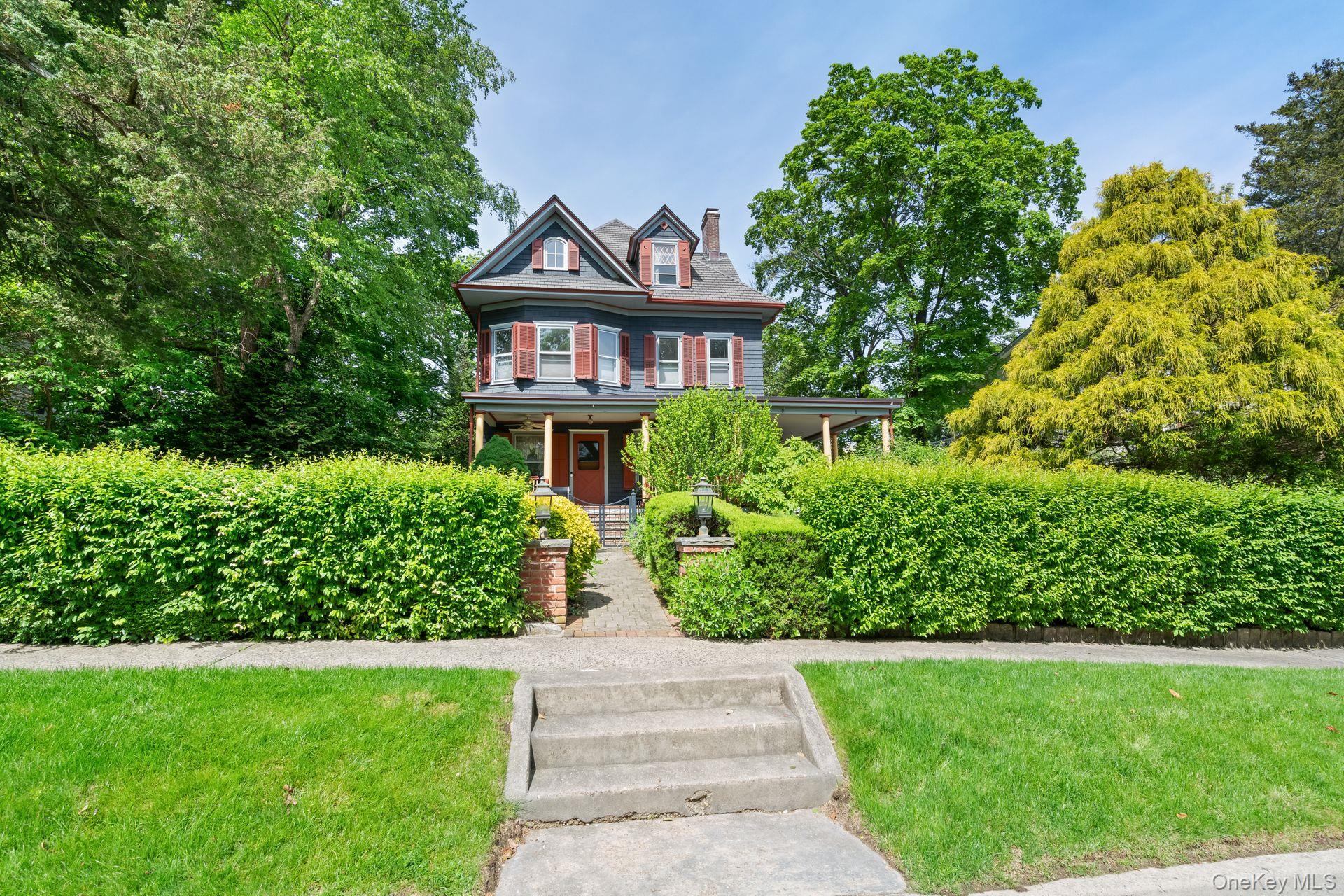 175 Ivy Street, Oyster Bay, NY 11771