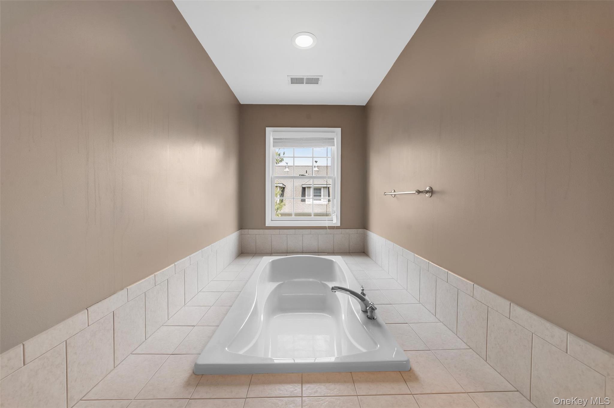 1706 Half Moon Bay Drive # 1706, Croton-on-Hudson, NY 10520