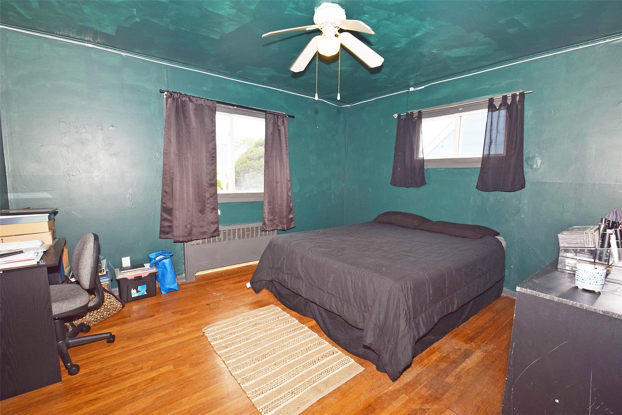 940 N Erie Avenue, Lindenhurst, NY 11757