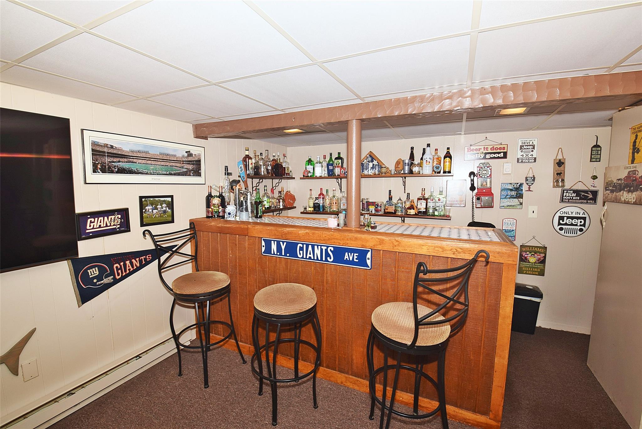 940 N Erie Avenue, Lindenhurst, NY 11757