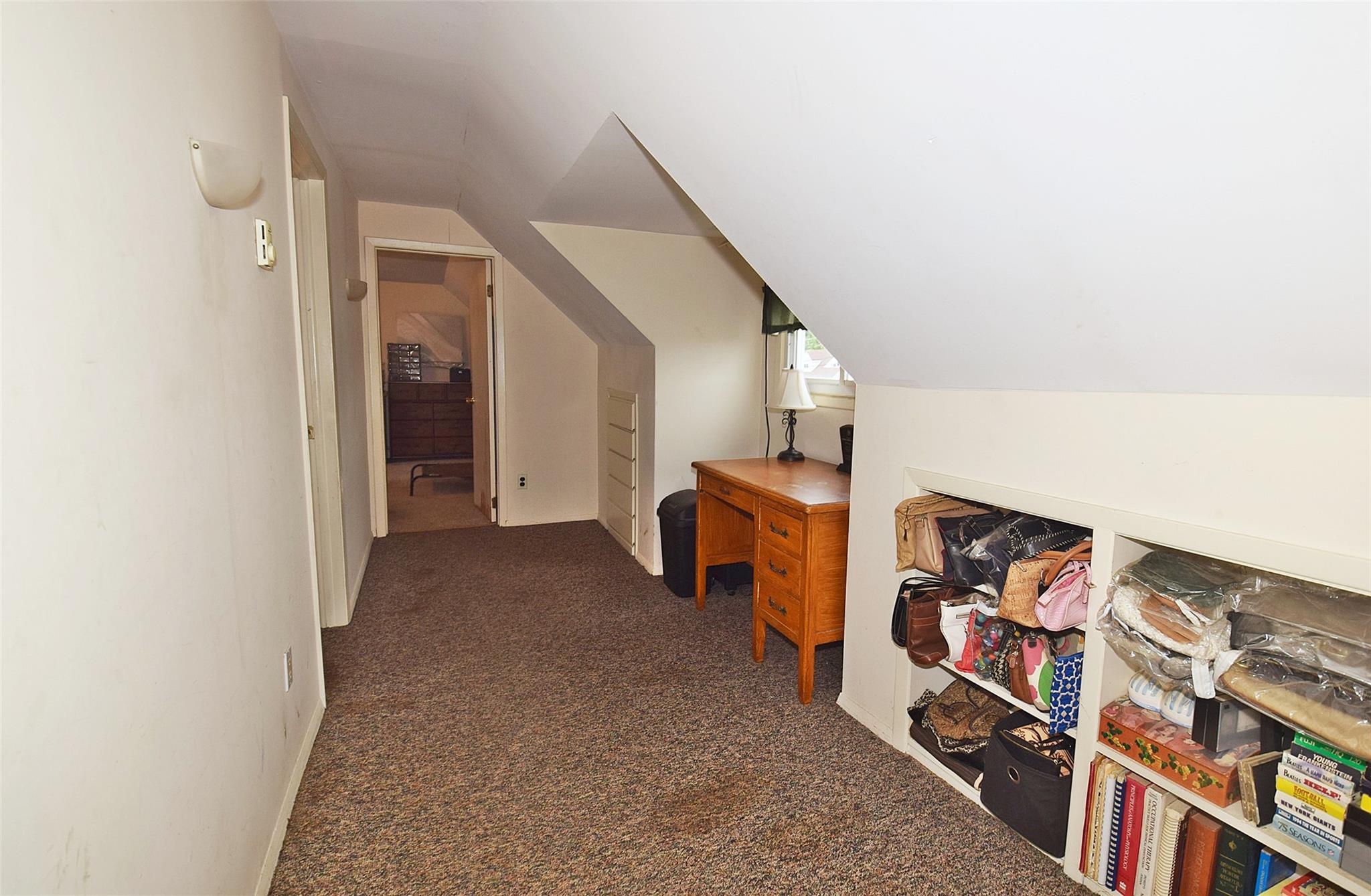 940 N Erie Avenue, Lindenhurst, NY 11757