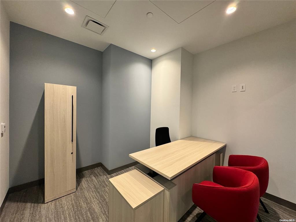 153-10 88th Ave, Jamaica, NY 11432