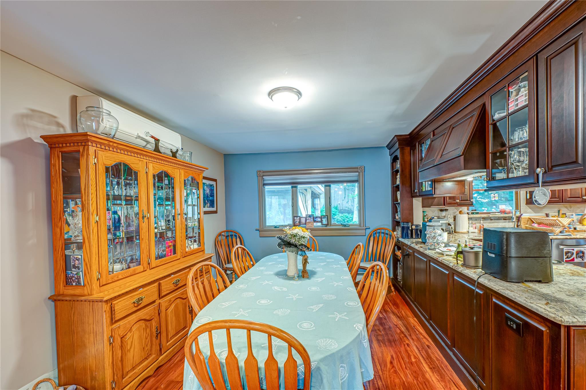 29 Harding Street, Smithtown, NY 11787