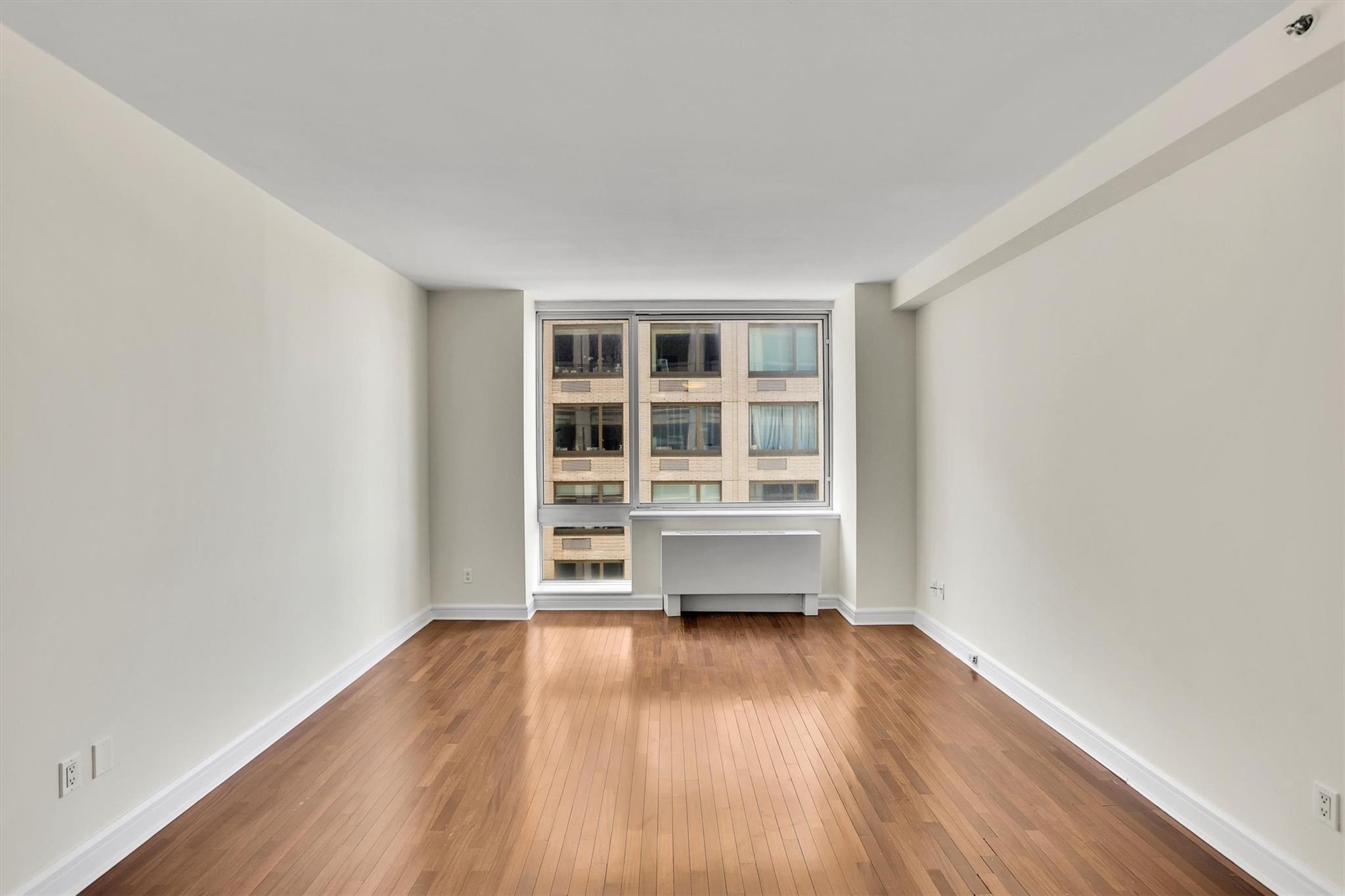 120 Riverside Boulevard # 10T, New York (Manhattan), NY 10069