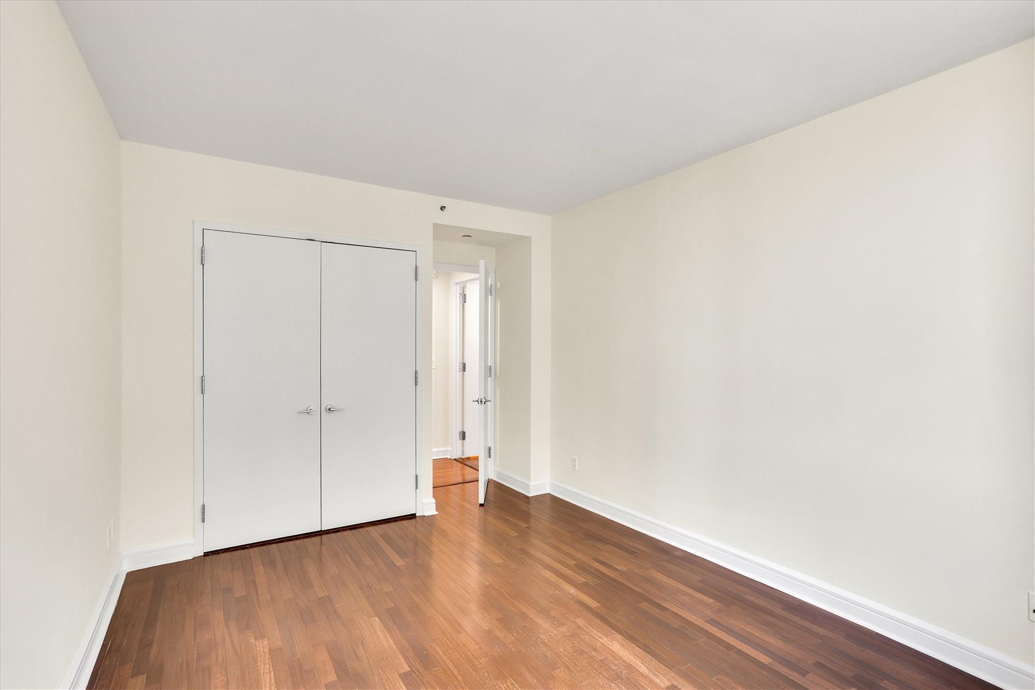 120 Riverside Boulevard # 10T, New York (Manhattan), NY 10069