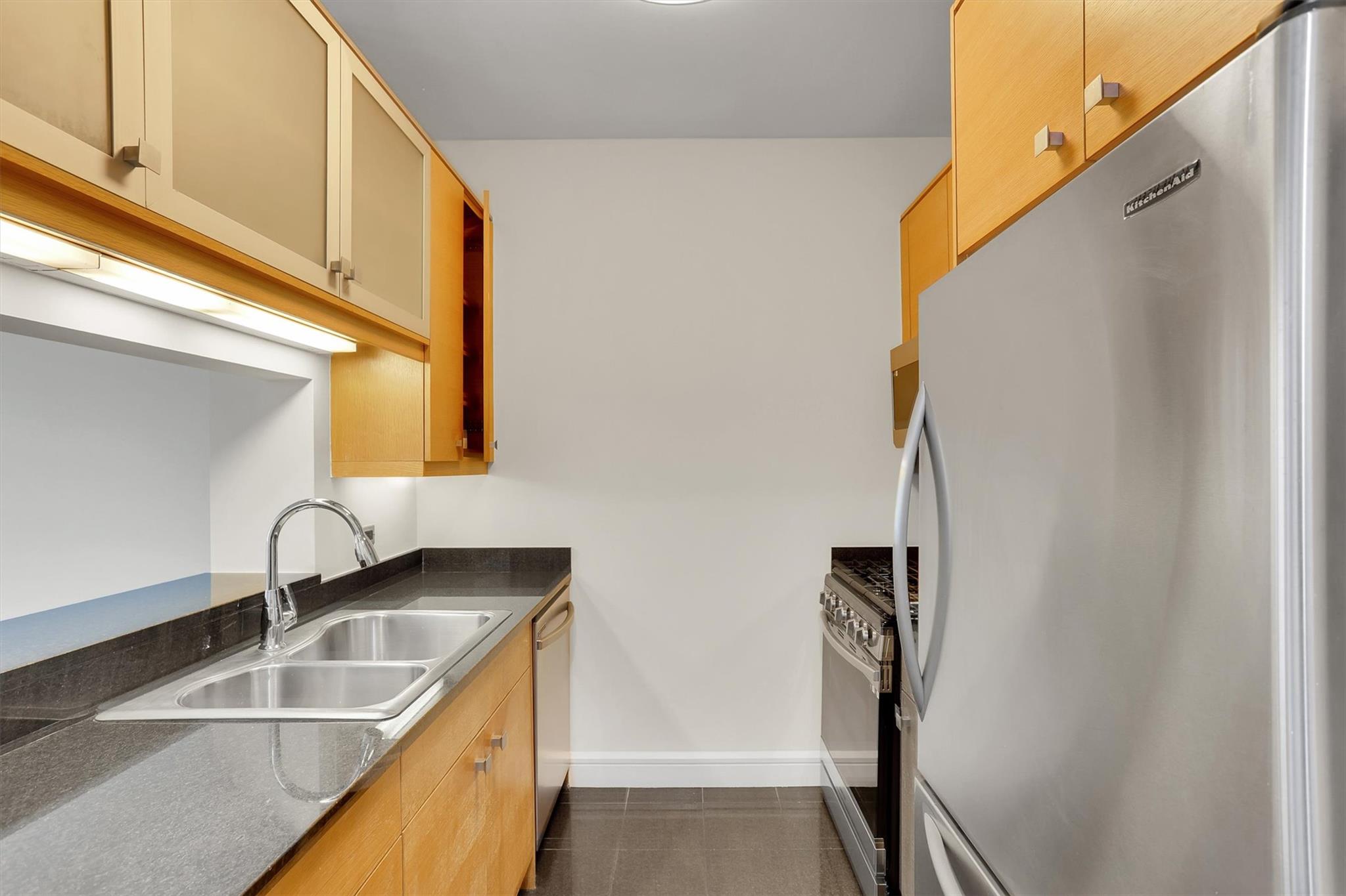 120 Riverside Boulevard # 10T, New York (Manhattan), NY 10069