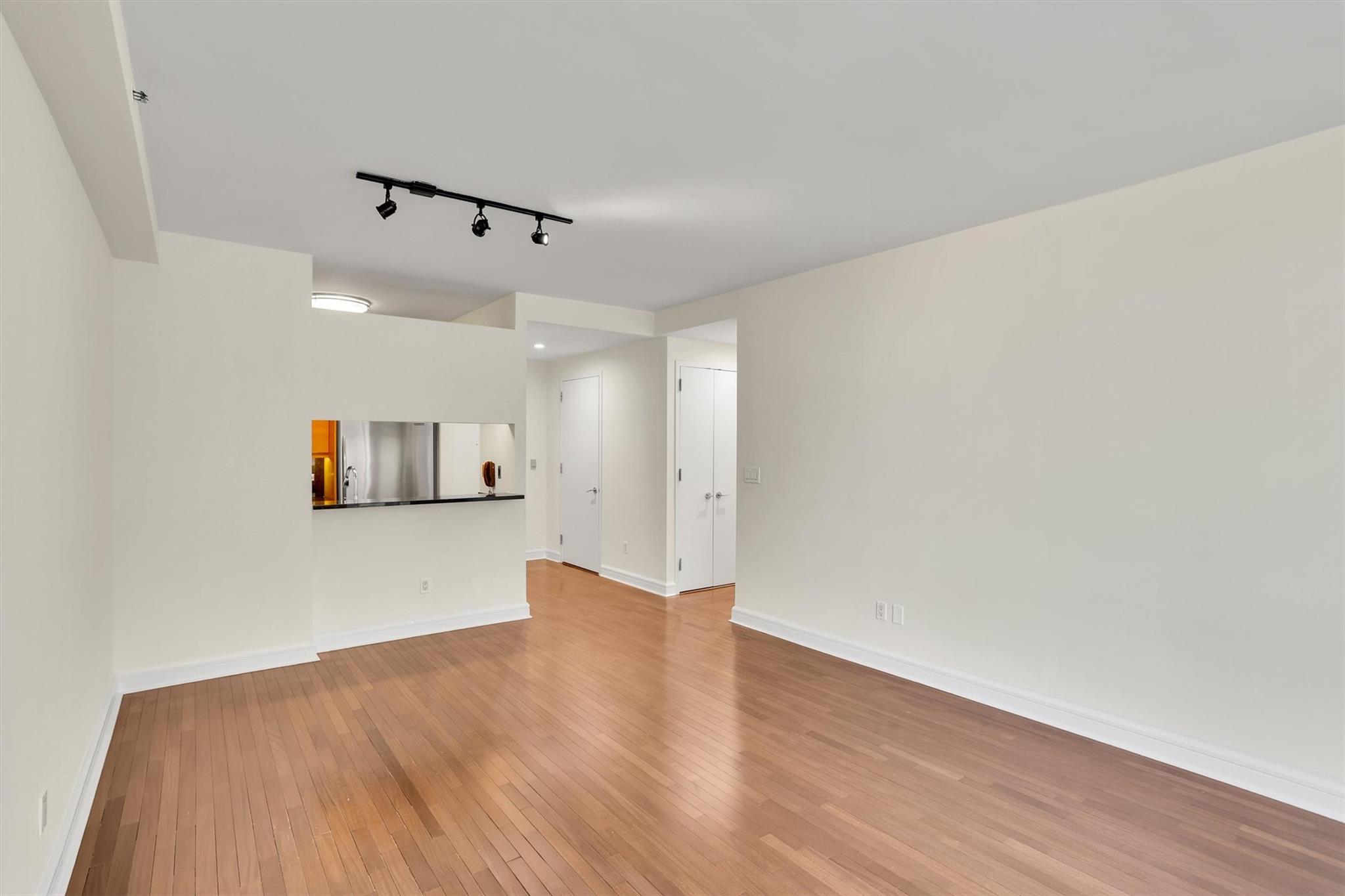 120 Riverside Boulevard # 10T, New York (Manhattan), NY 10069