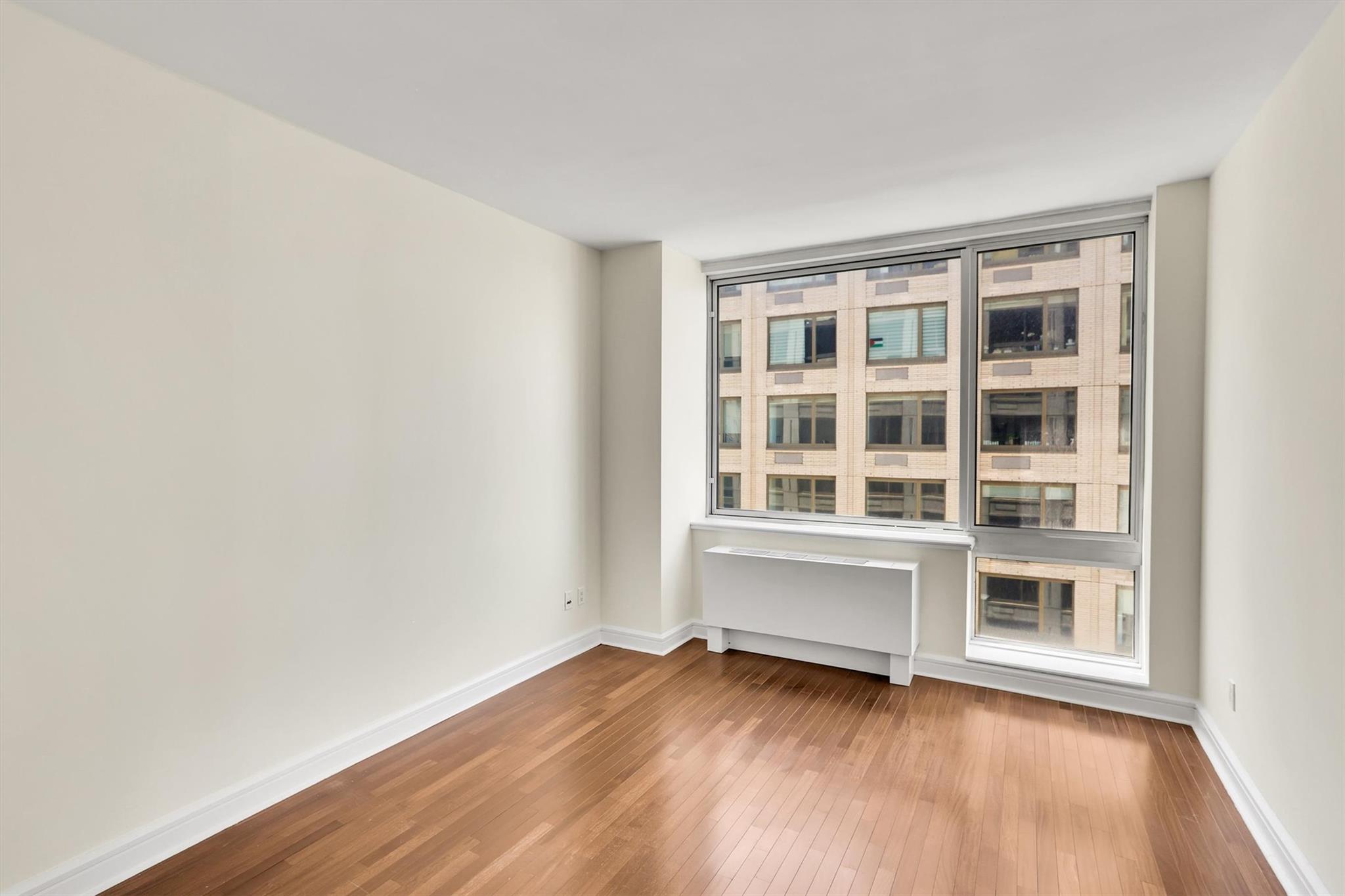 120 Riverside Boulevard # 10T, New York (Manhattan), NY 10069