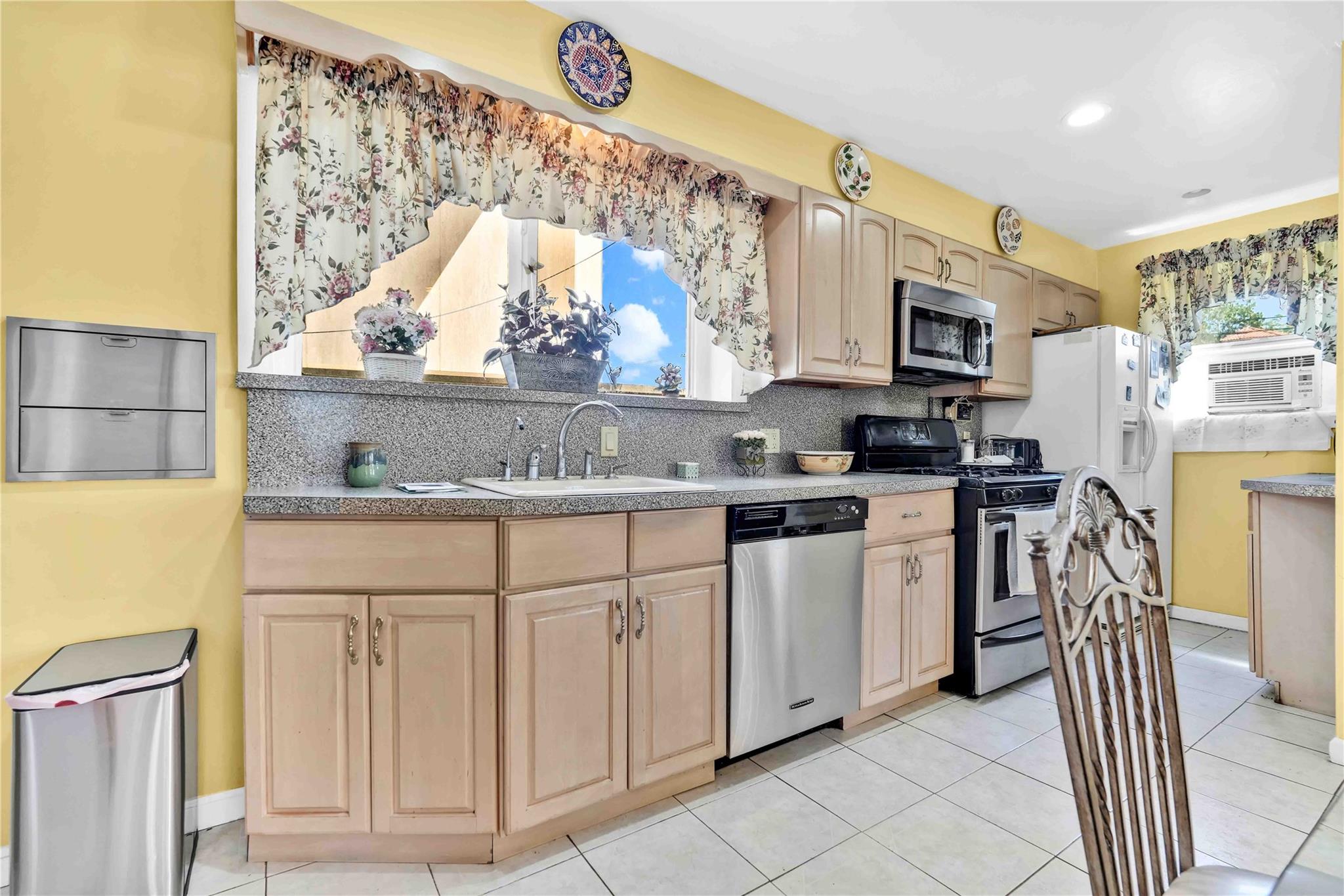 95 Malba Drive # 1, Malba, NY 11357