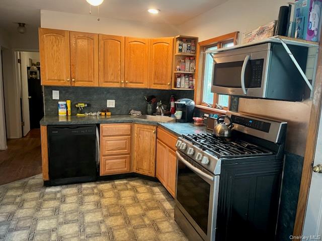 18 Bonnybill Drive, Centereach, NY 11720