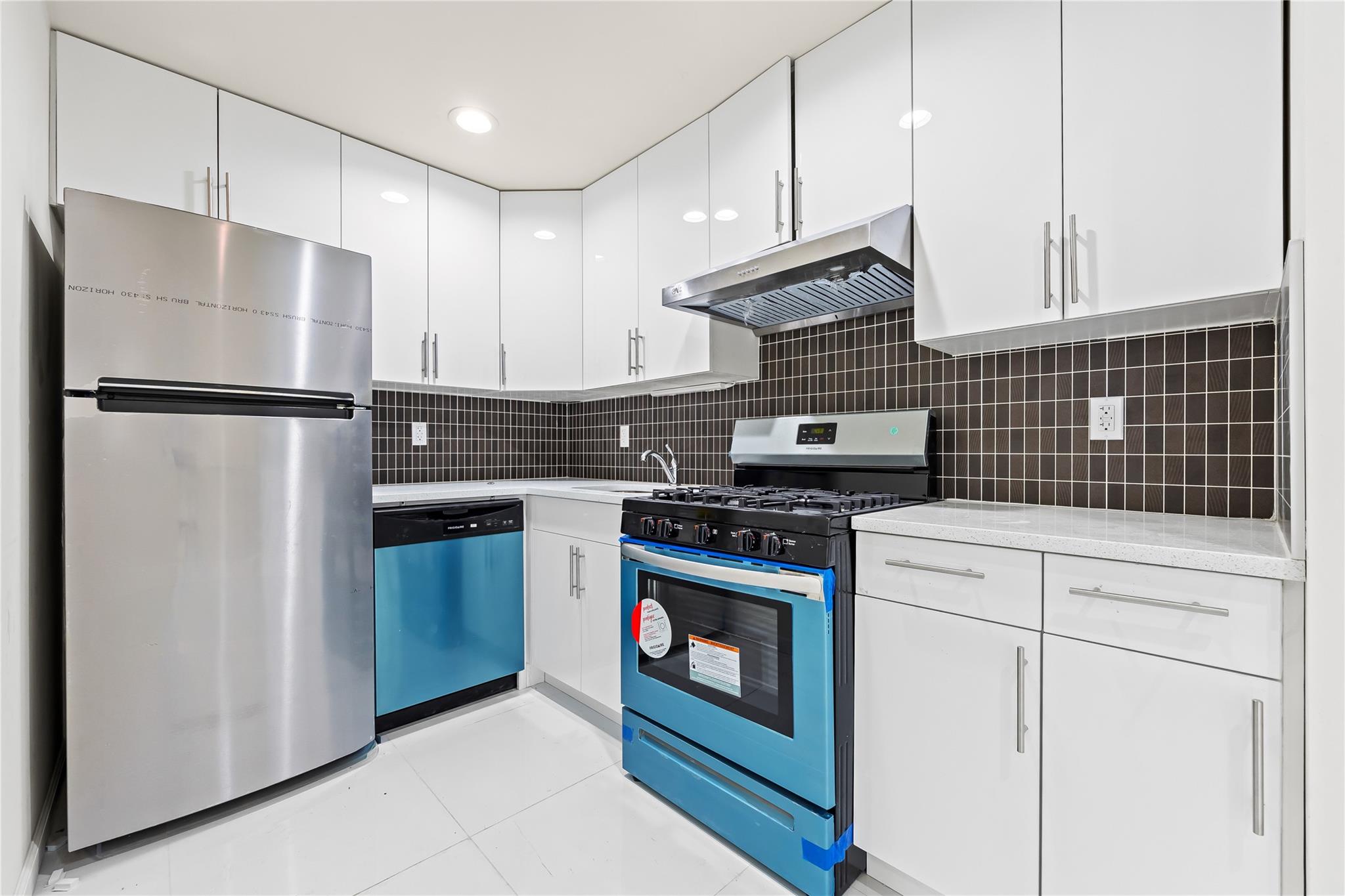 91-23 Corona Avenue # 2F, Elmhurst, NY 11373