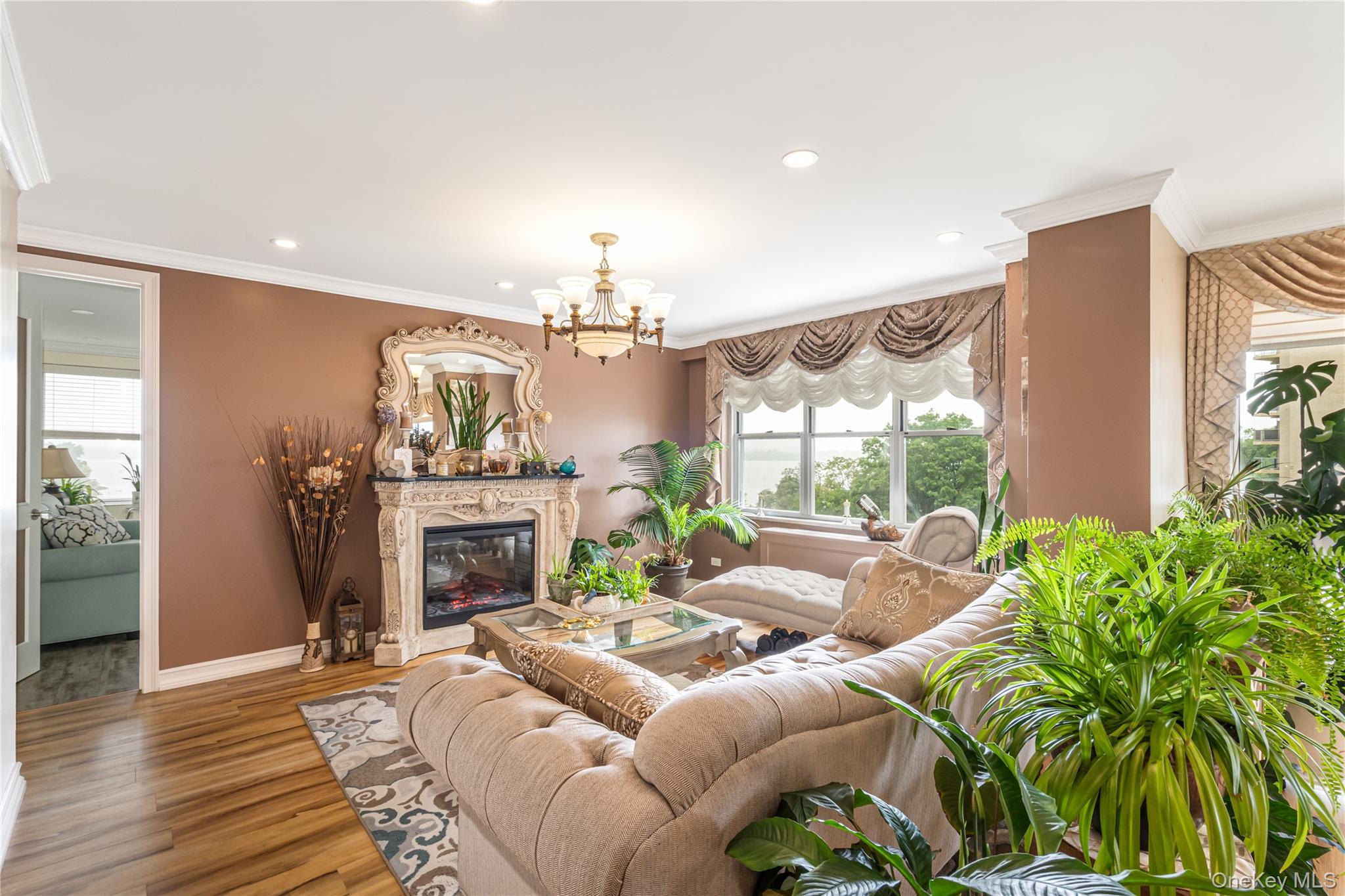 17-85 215th Street # 4M, Bayside, NY 11360