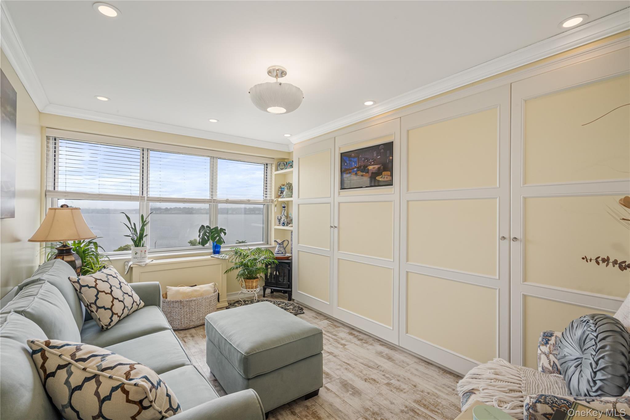 17-85 215th Street # 4M, Bayside, NY 11360