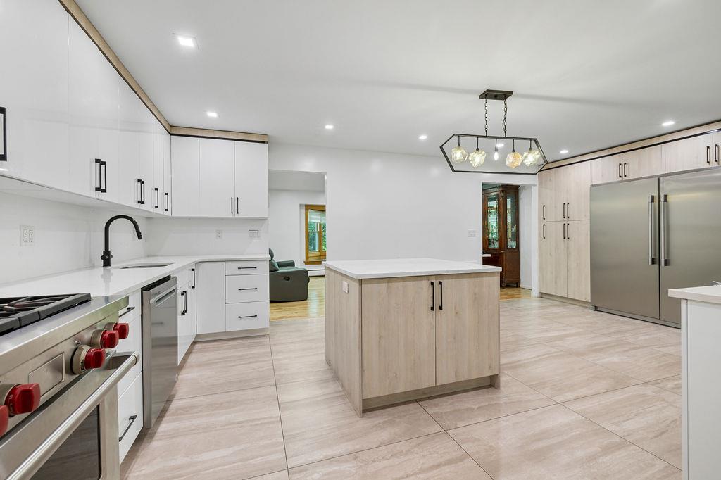 10 Karow Court, Monsey, NY 10952