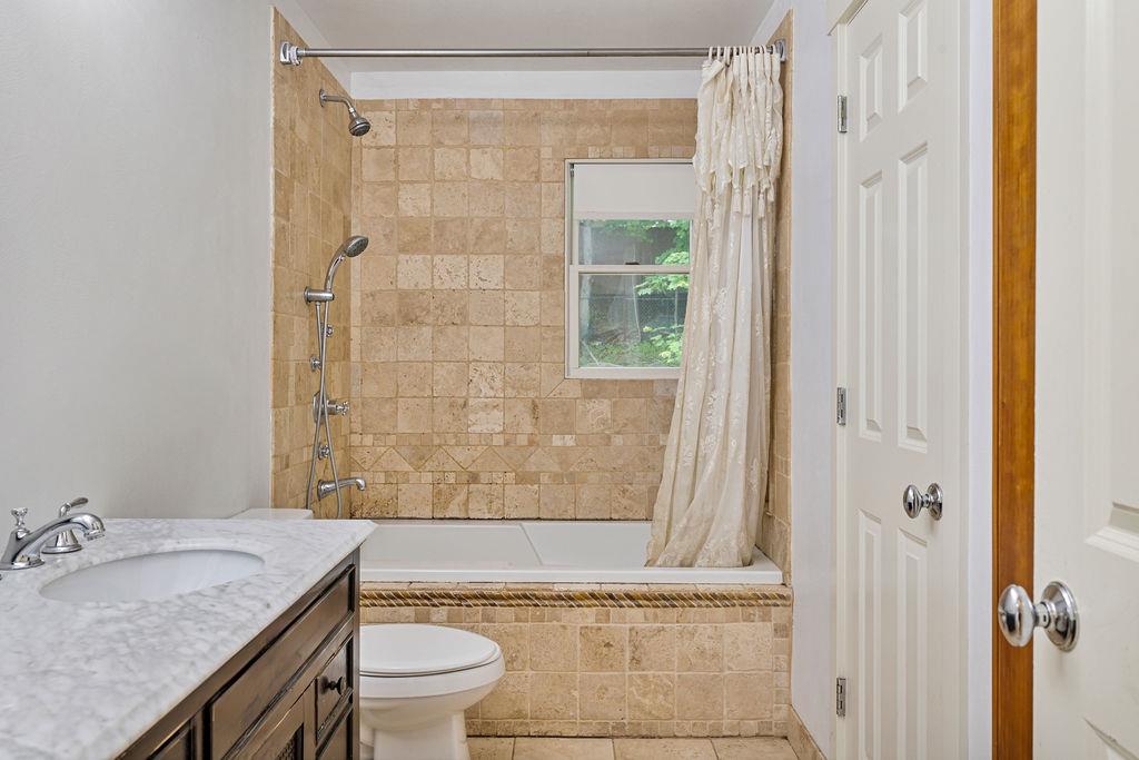 10 Karow Court, Monsey, NY 10952