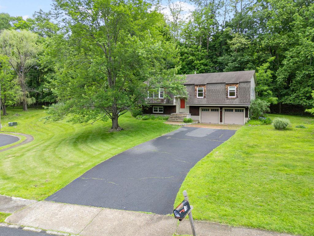 10 Karow Court, Monsey, NY 10952