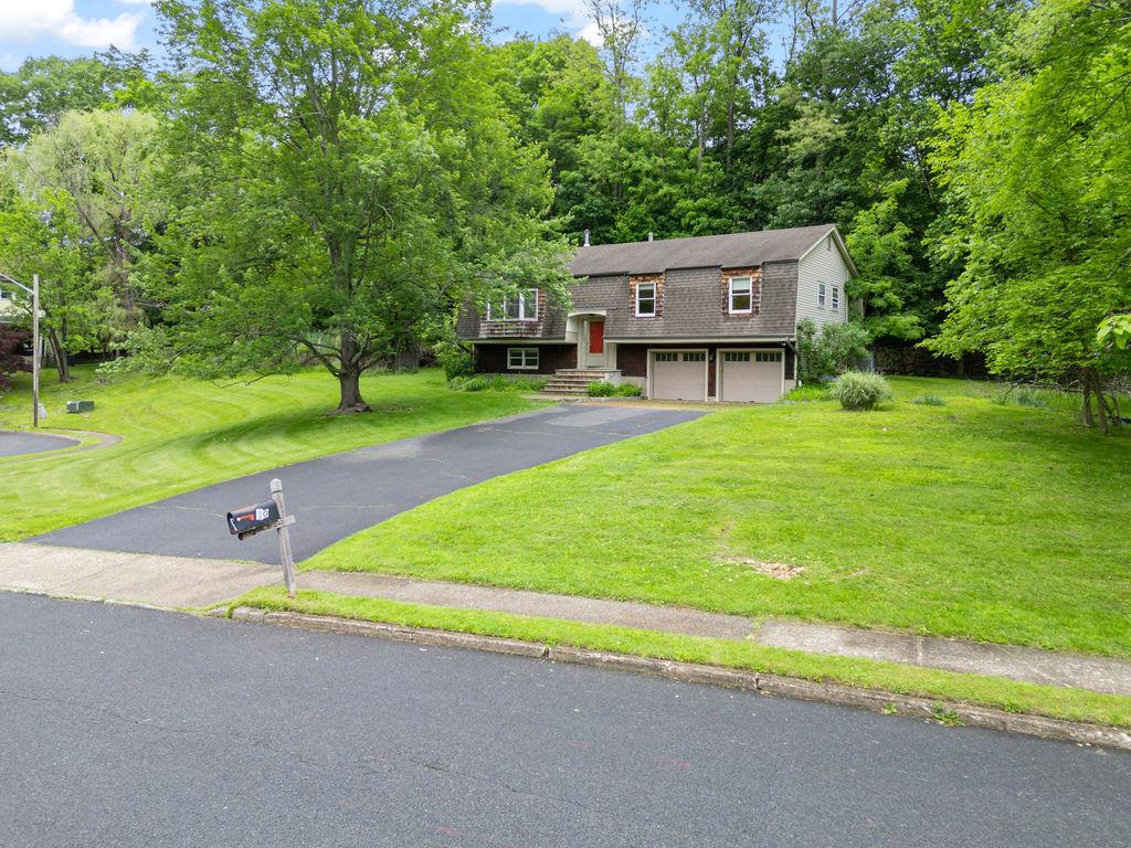 10 Karow Court, Monsey, NY 10952