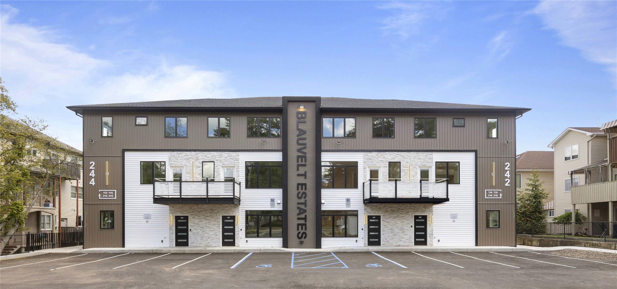 242 Blauvelt Road # 214, Monsey, NY 10952