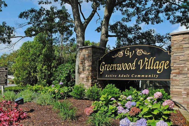 74 Dogwood Lane, Manorville, NY 11949