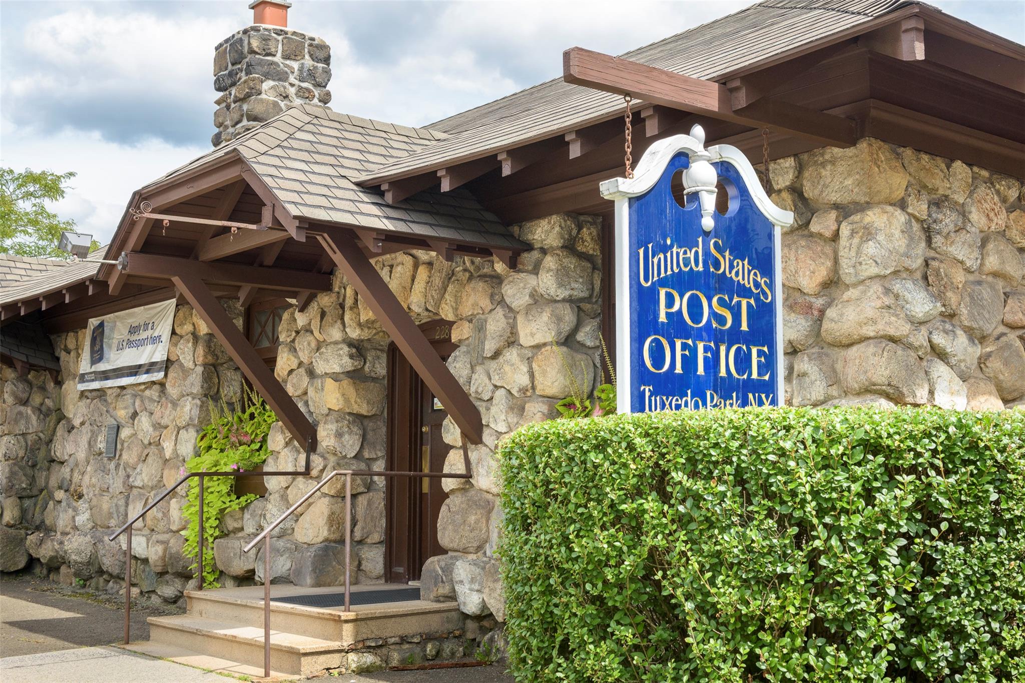 75 Clubhouse Road, Tuxedo Park, NY 10987