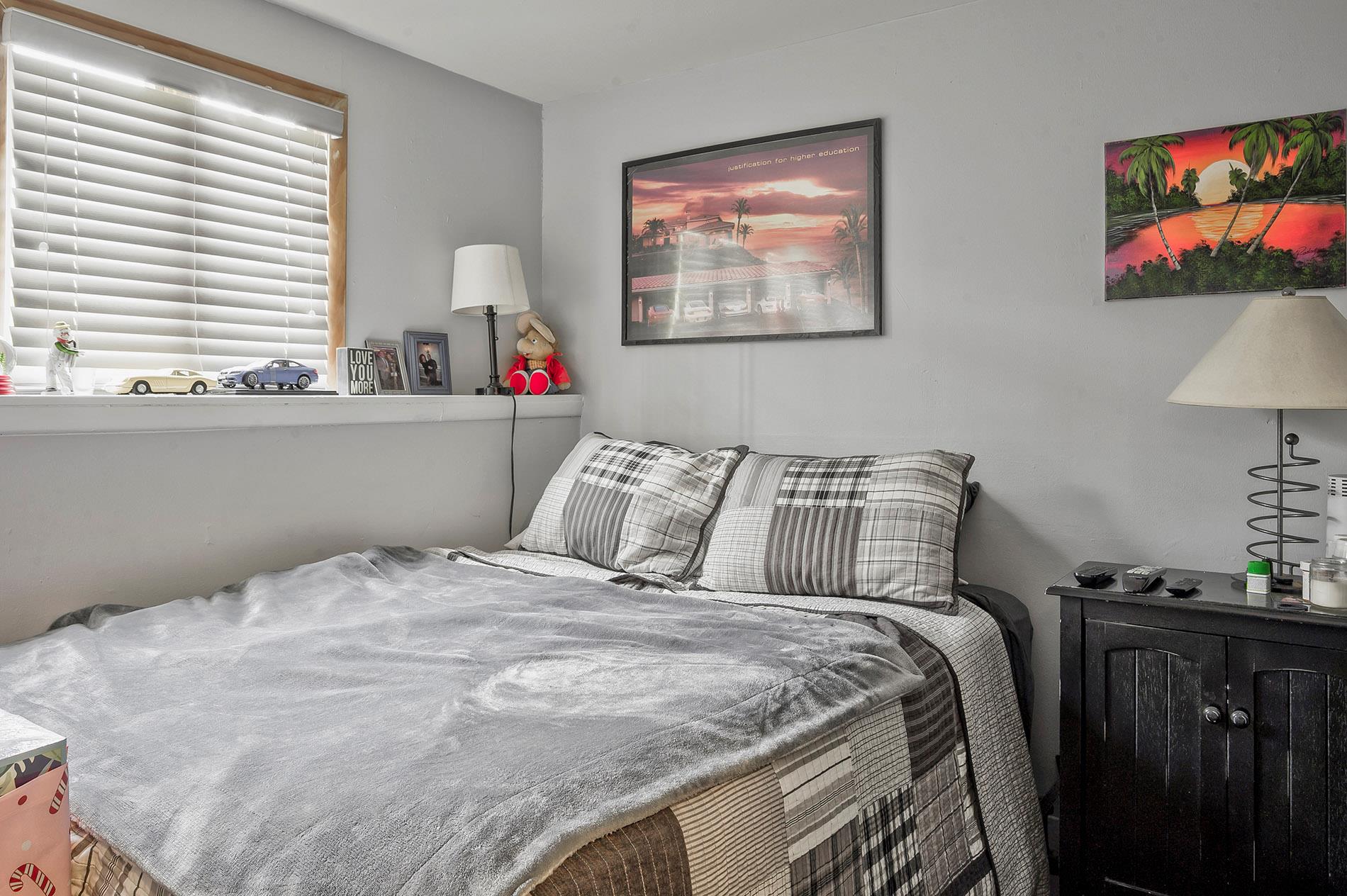 1 Glen Lane, Glenwood Landing, NY 11547