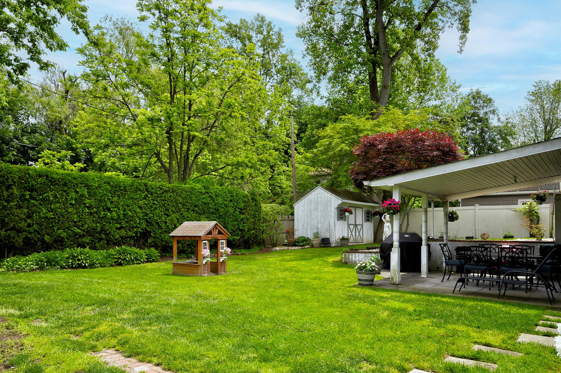 1 Glen Lane, Glenwood Landing, NY 11547