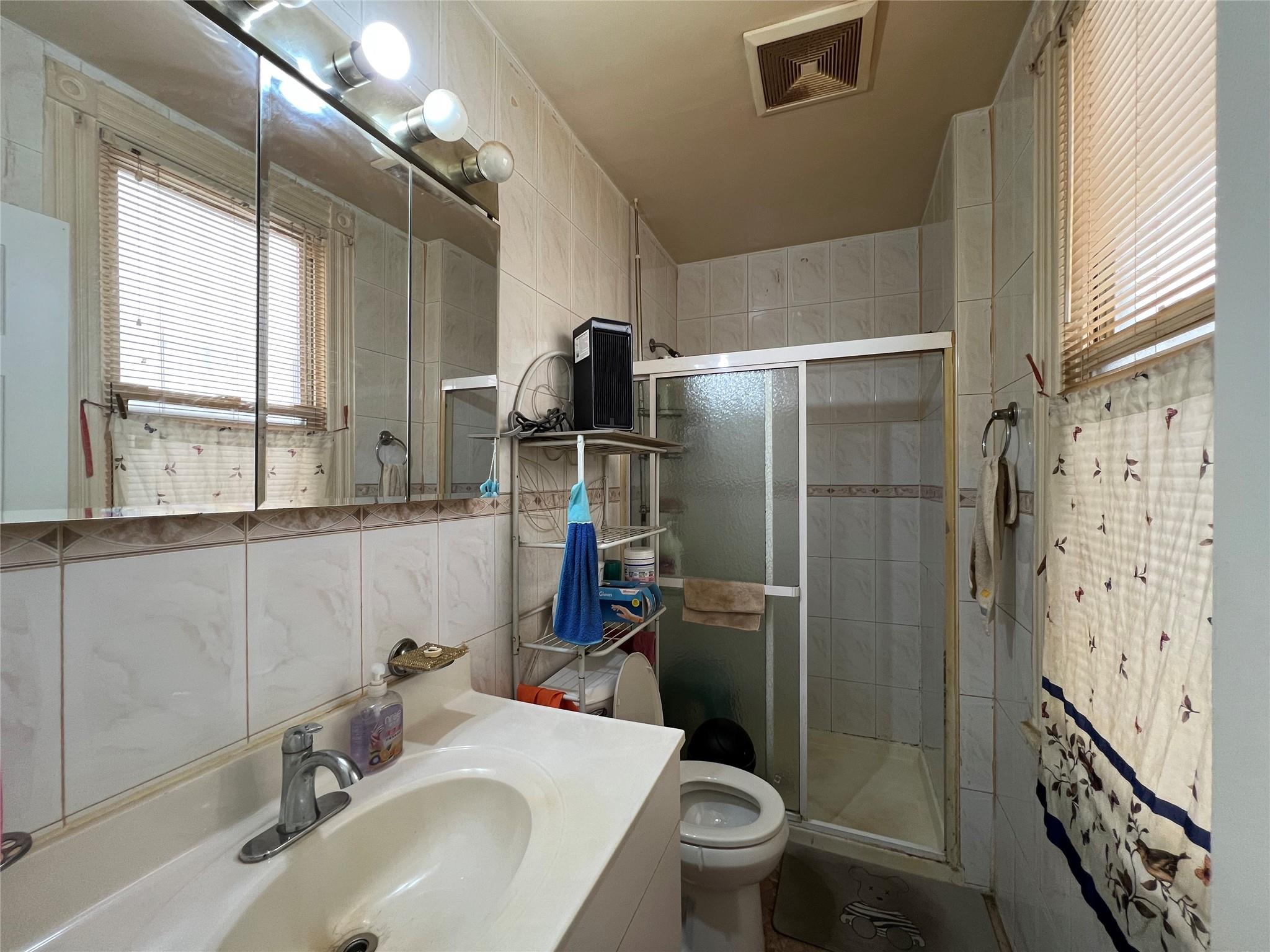 8624 79 Street, Woodhaven, NY 11421