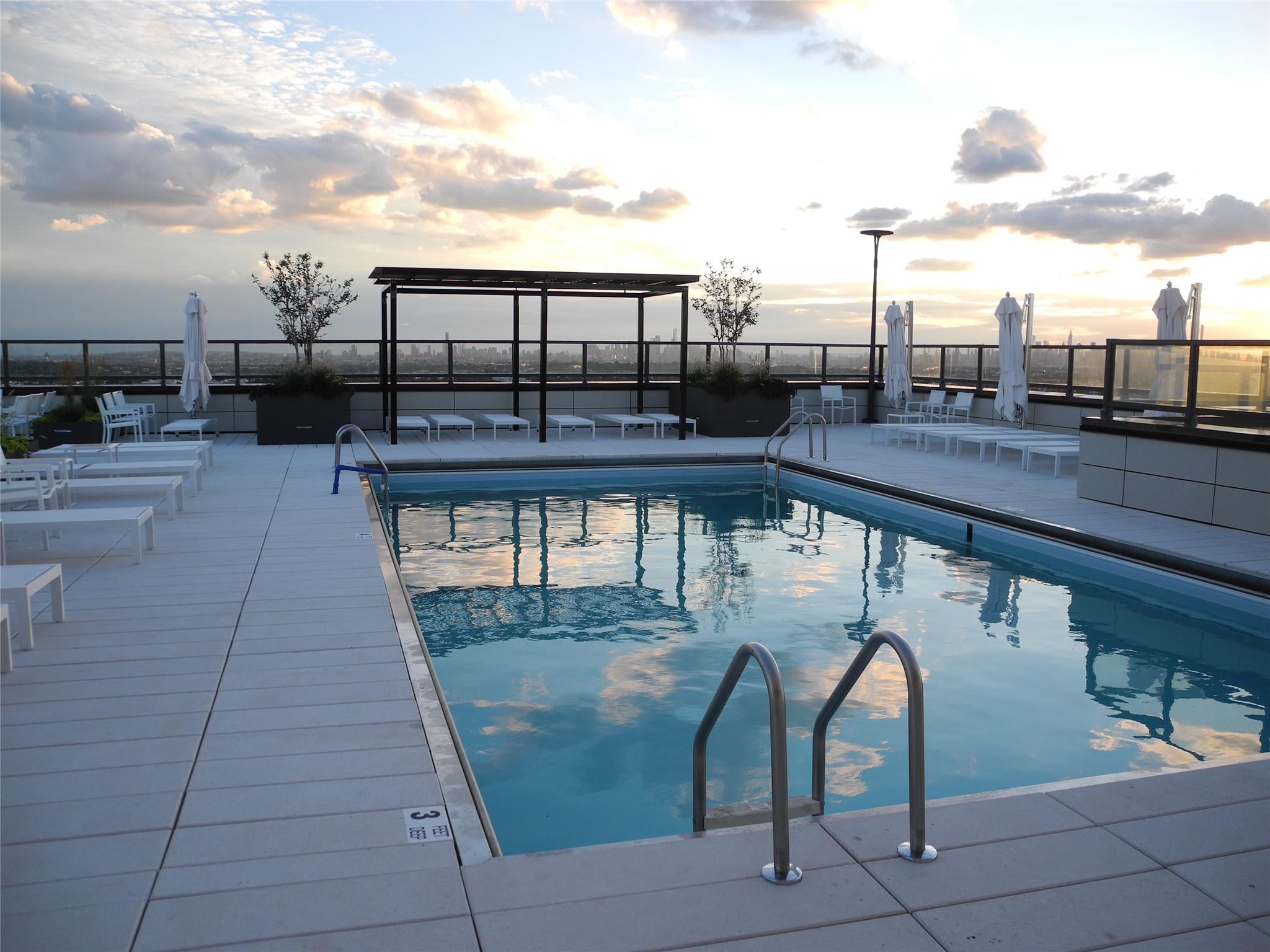 110-11 Queens Boulevard # 27G, Forest Hills, NY 11375