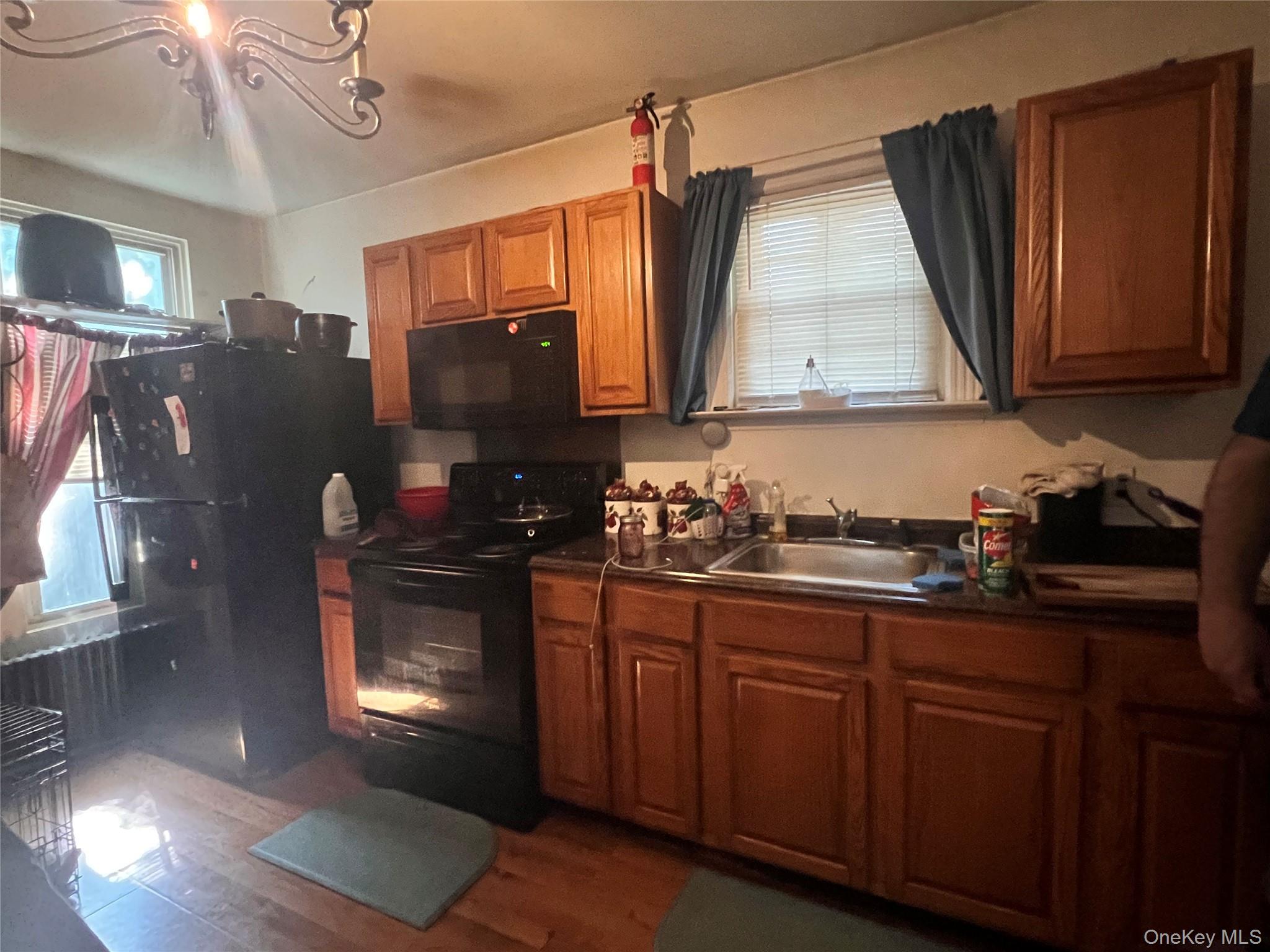 13 Hooker Avenue, Poughkeepsie, NY 12601