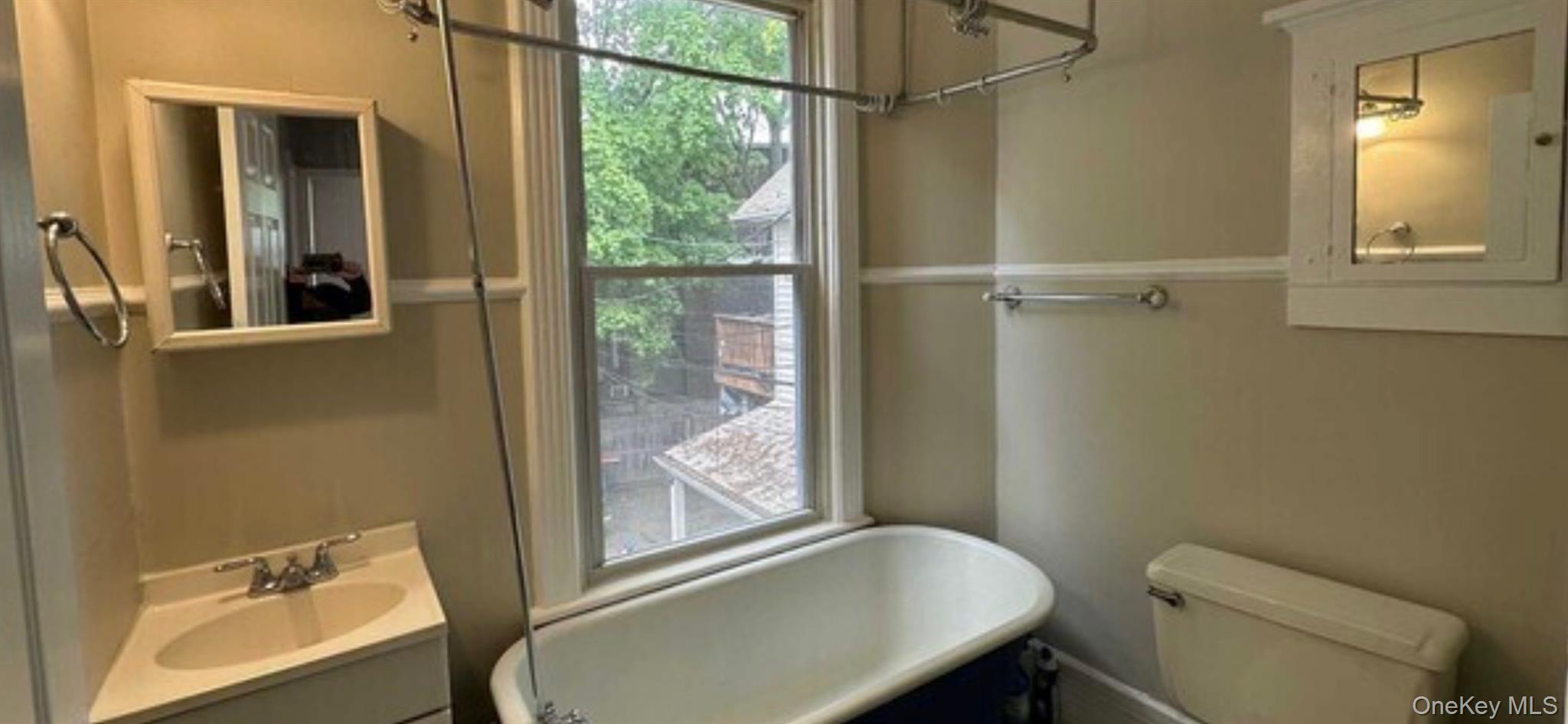 13 Hooker Avenue, Poughkeepsie, NY 12601